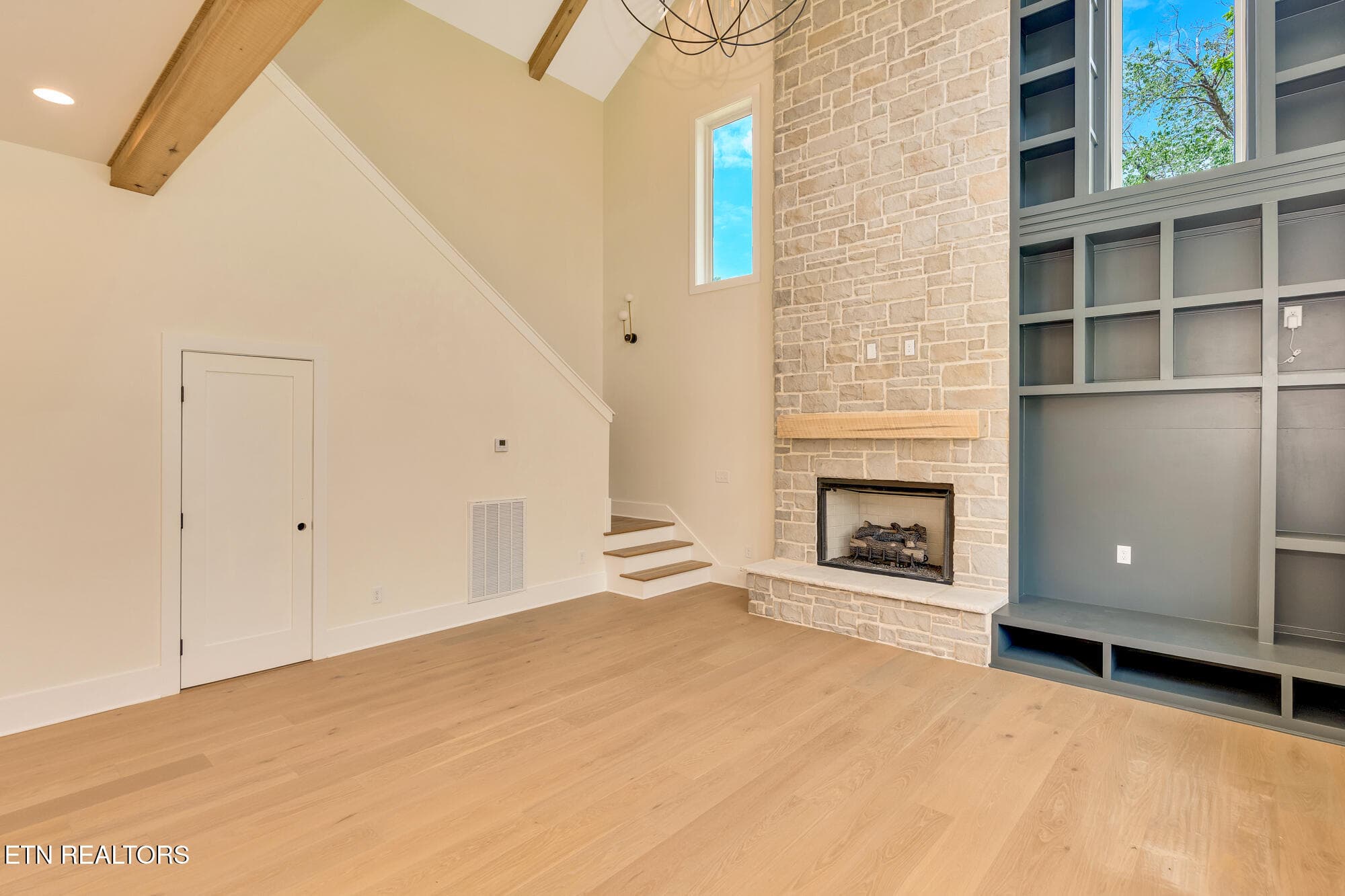 1402-W-55th-St-MLS-Photos-19 - 1402 W 55th St, Chattanooga, TN 37409, Chattanooga