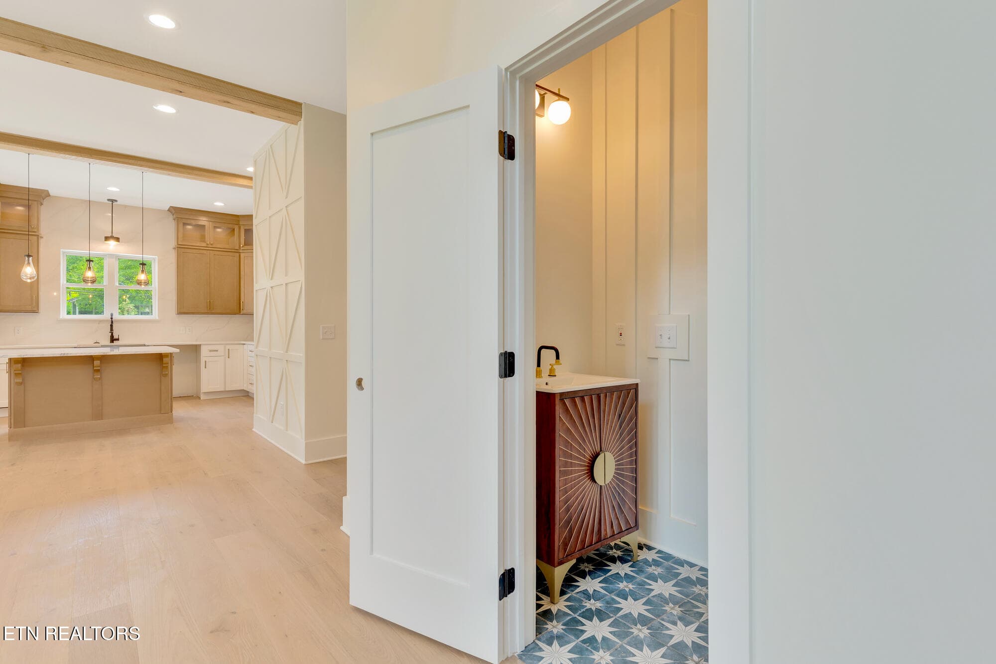 1402-W-55th-St-MLS-Photos-36 - 1402 W 55th St, Chattanooga, TN 37409, Chattanooga