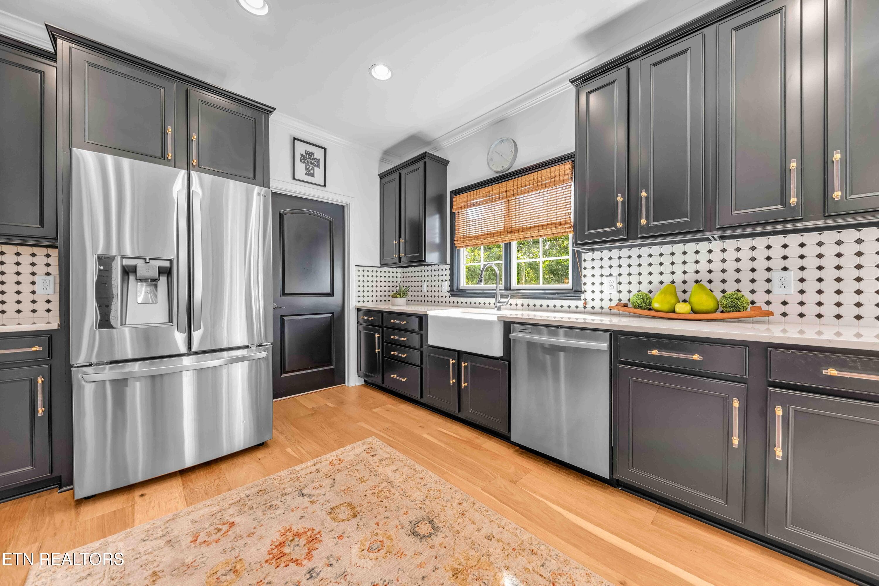 Apron Sink - 436 Laurel Ridge Lane, Knoxville, TN 37922, Knoxville