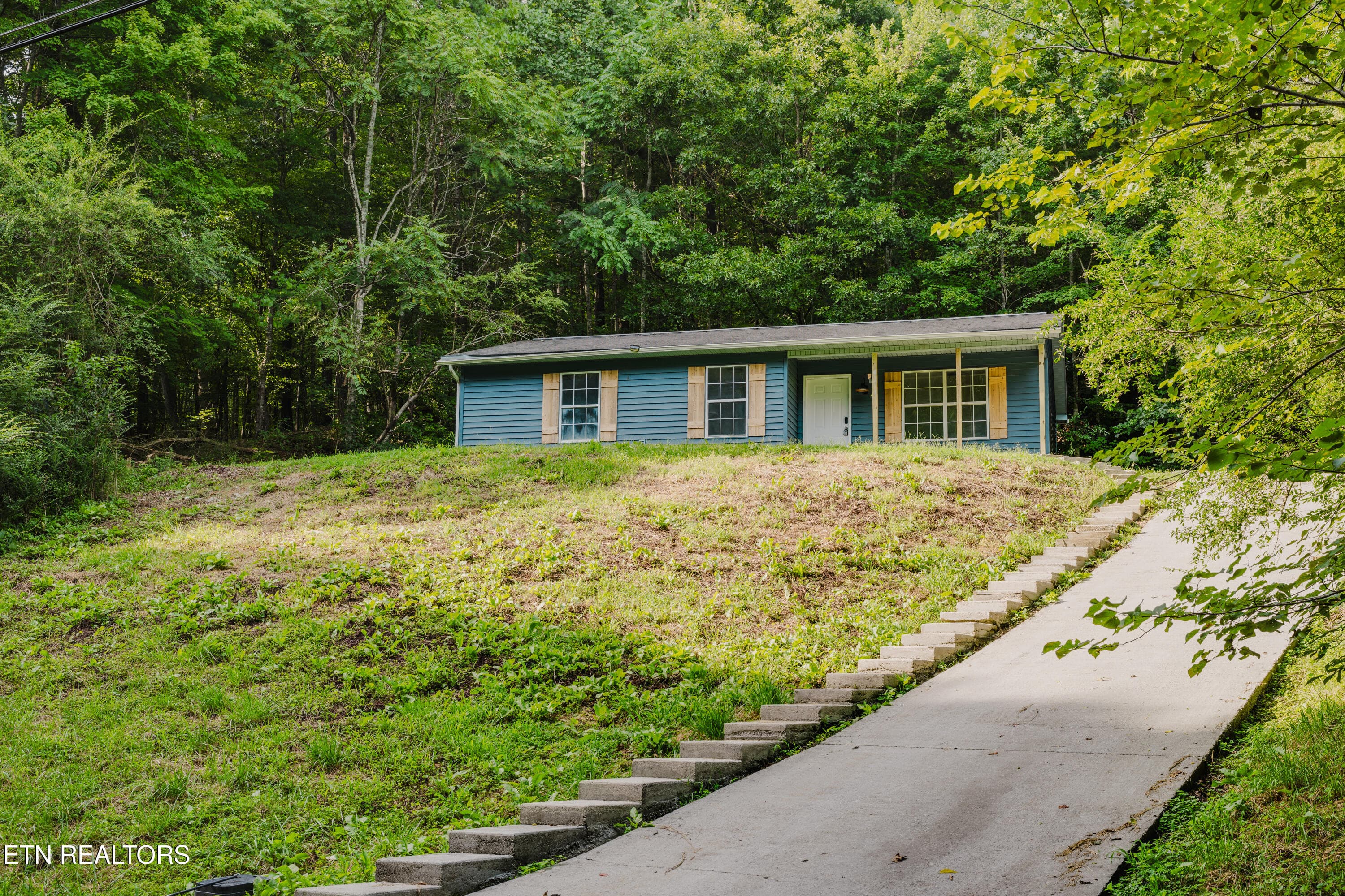 146 Park PL-0002 - 146 Park Place, Harriman, TN 37748, Harriman