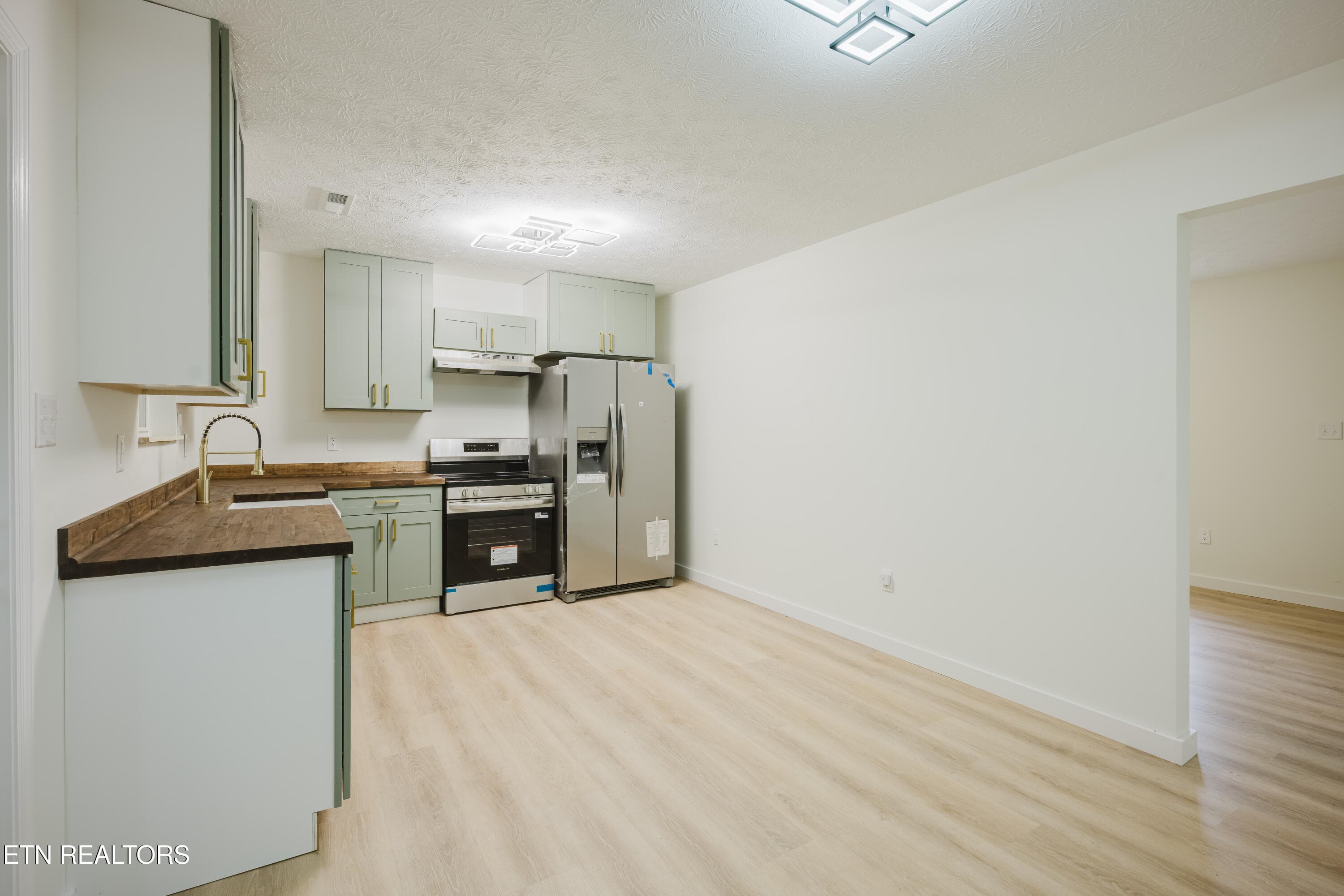 146 Park PL-0016 - 146 Park Place, Harriman, TN 37748, Harriman