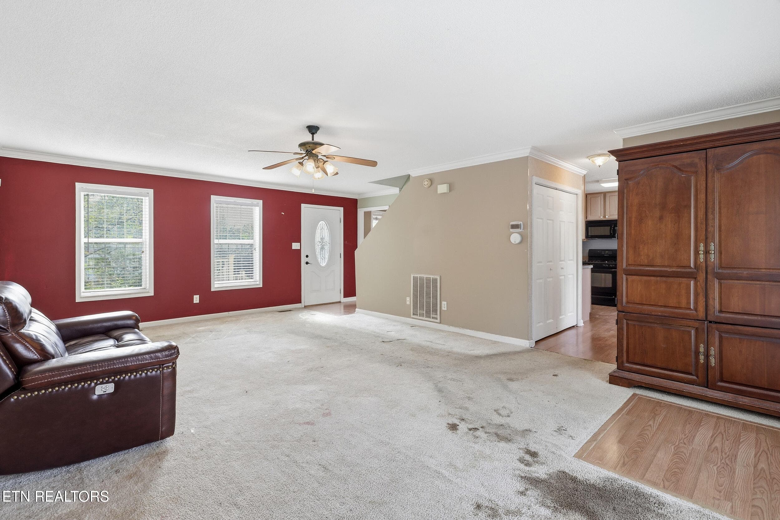 Living Room - 5209 Montrose Rd, Knoxville, TN 37918, Knoxville
