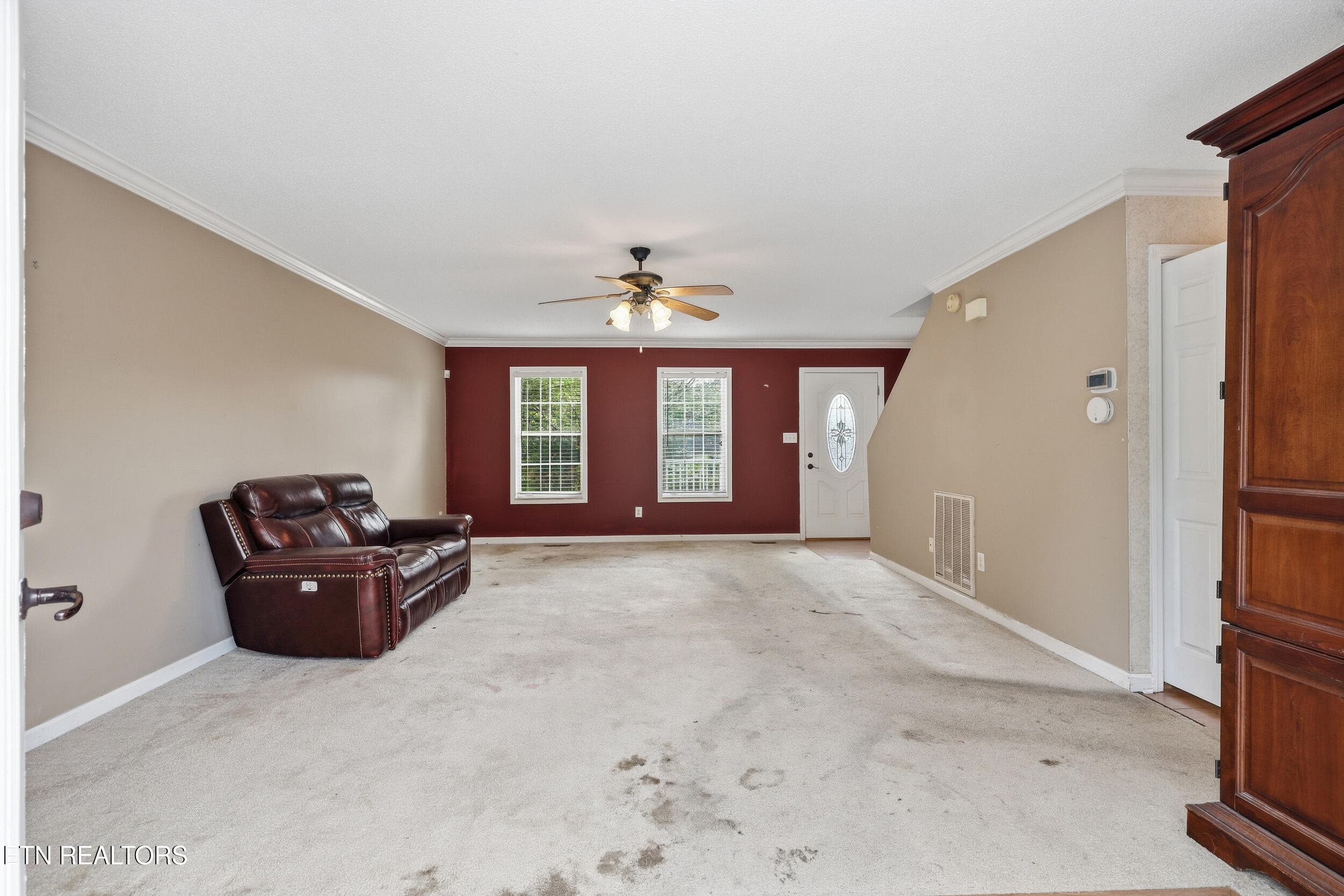 Living Room - 5209 Montrose Rd, Knoxville, TN 37918, Knoxville