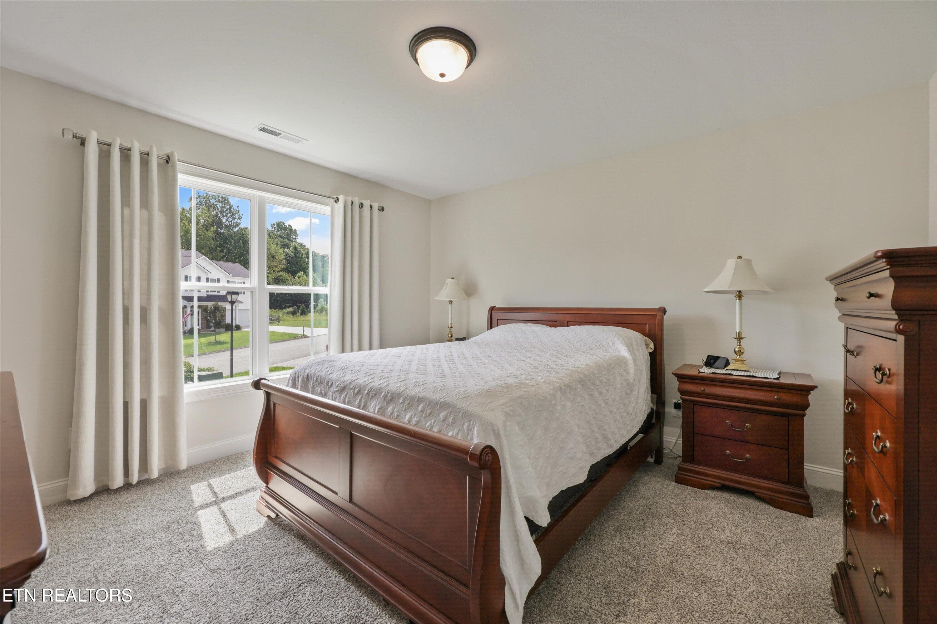 24-8930 Queensdale Ln18 - 8930 Queensdale Lane, Knoxville, TN 37924, Knoxville
