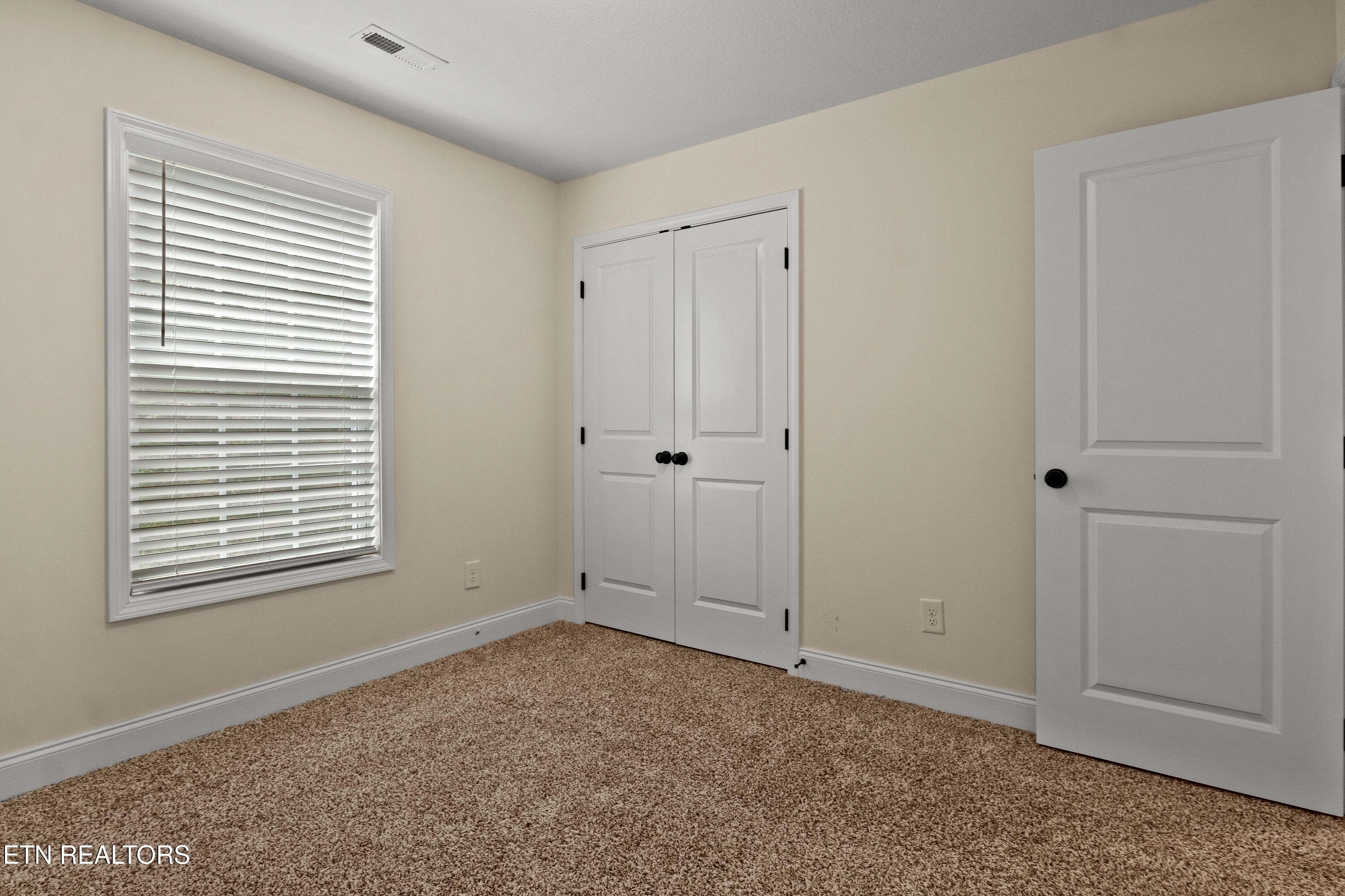 11Guest bedroom 2 - 8021 Poplar Grove Lane, Powell, TN 37849
