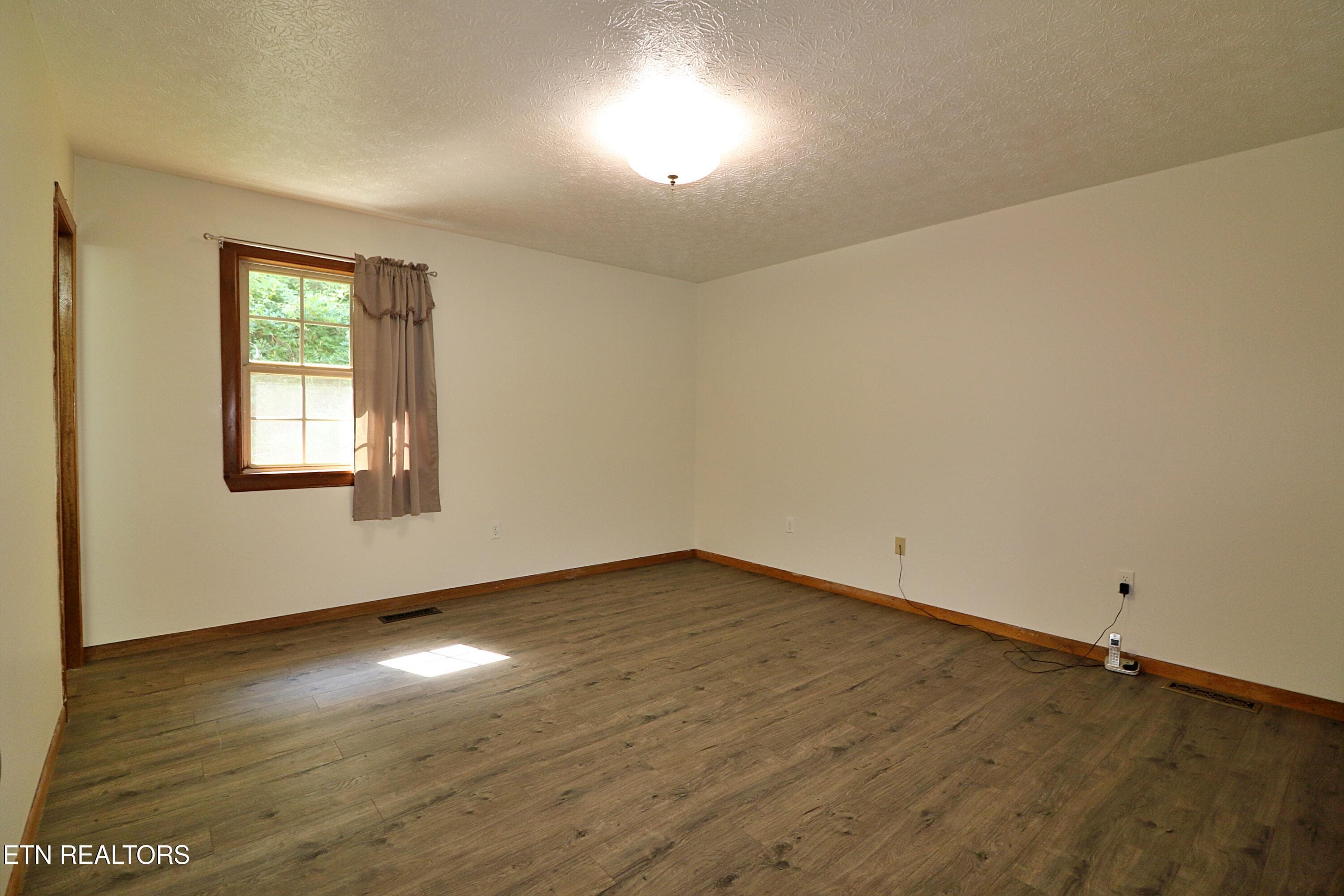 094A4305 - 7914 Brimstone Rd, Robbins, TN 37852