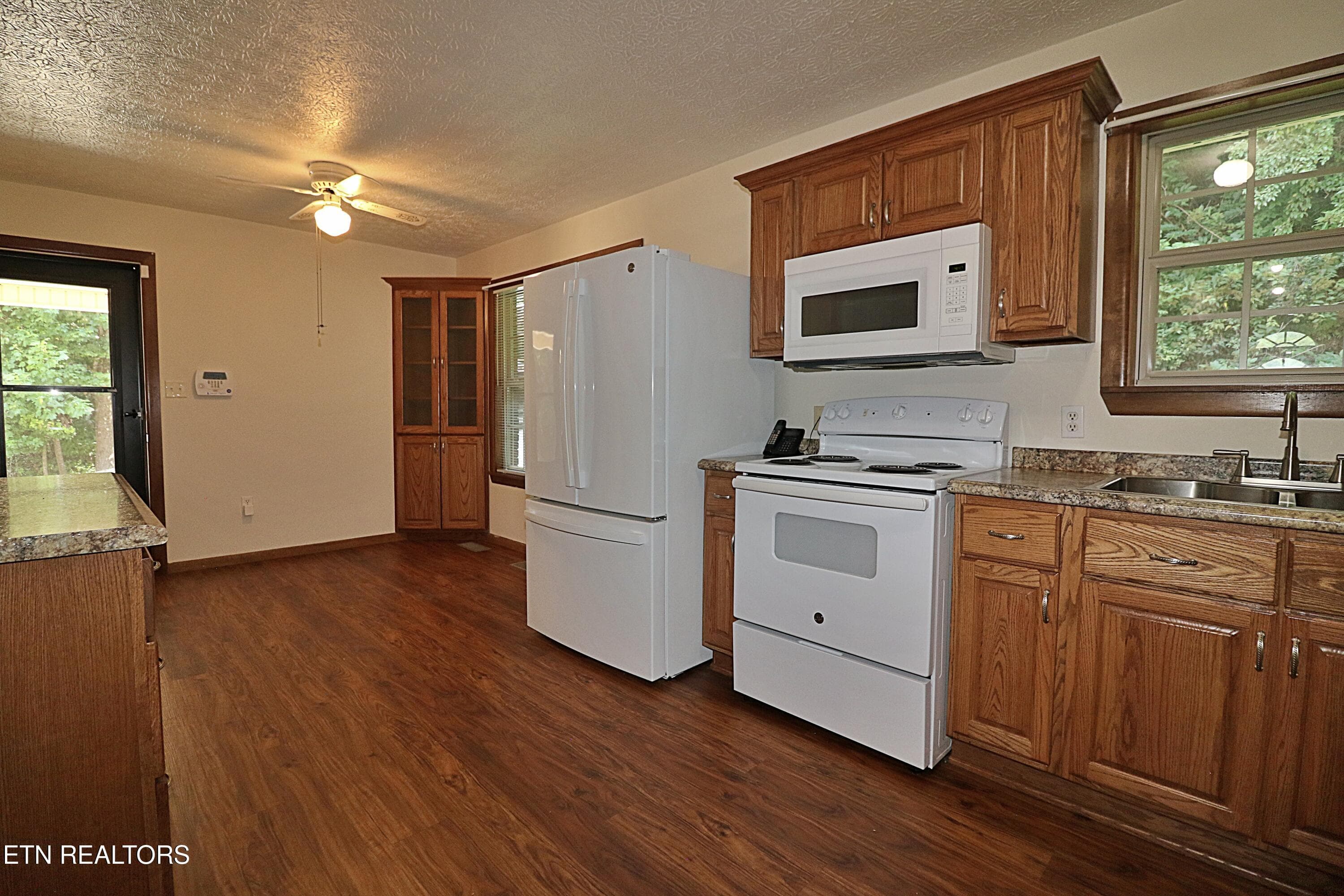 094A4314 - 7914 Brimstone Rd, Robbins, TN 37852