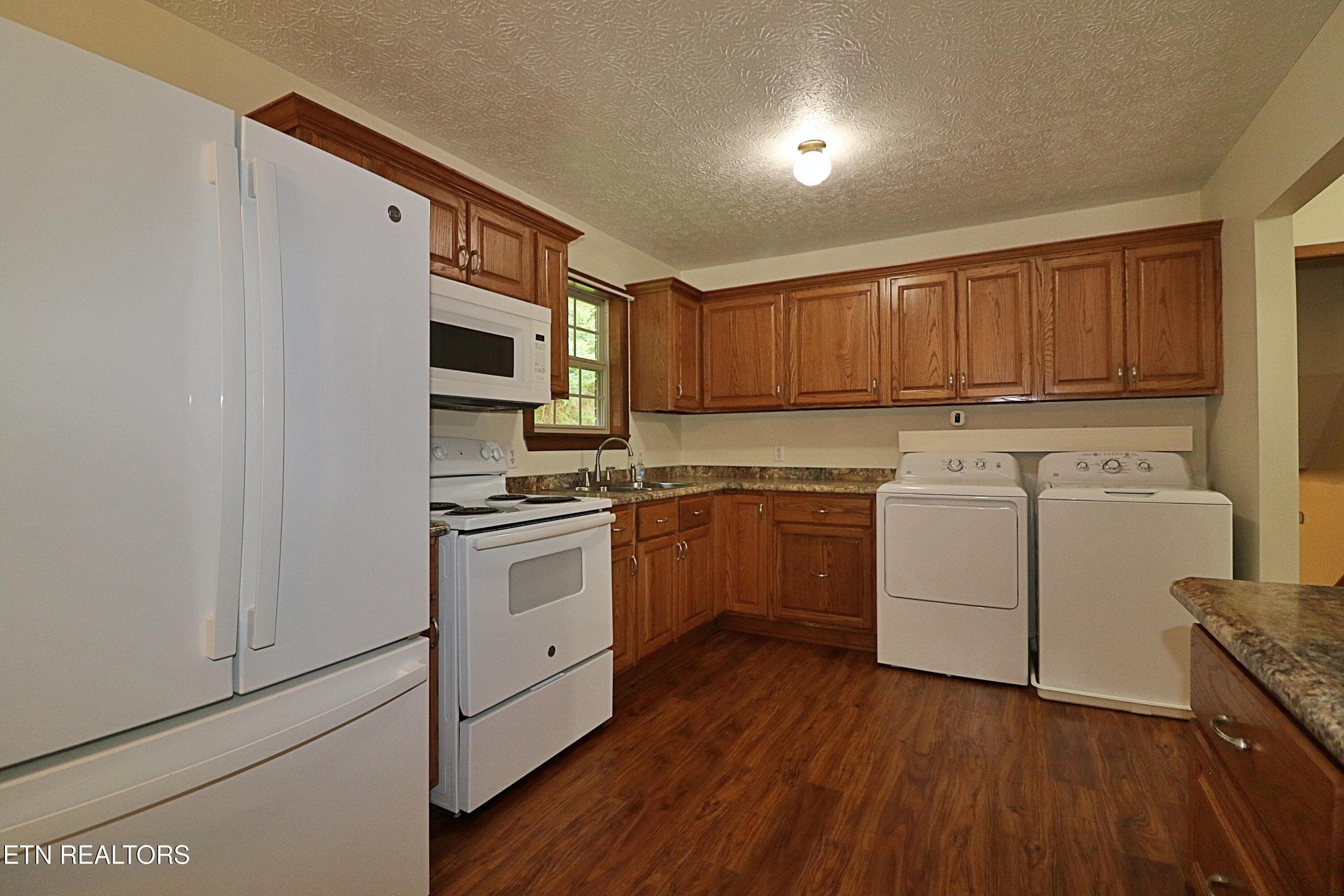 094A4316 - 7914 Brimstone Rd, Robbins, TN 37852