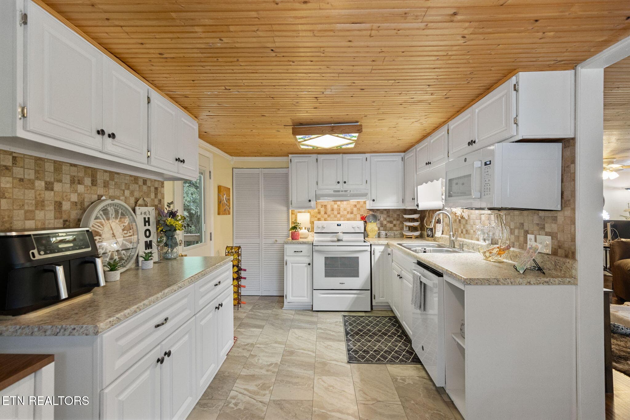 15-web-or-mls-146A2116 - 150 Patty Rd, Benton, TN 37307