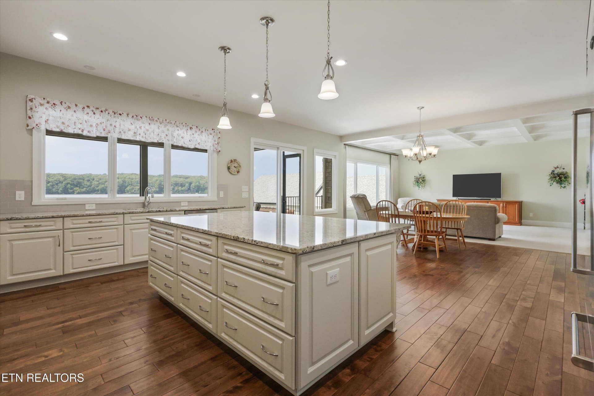 16-3738 Promontory Point34 - 3738 Promontory Point, Louisville, TN 37777