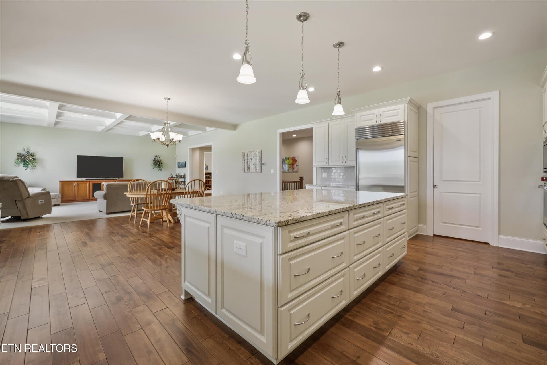 19-3738 Promontory Point37 - 3738 Promontory Point, Louisville, TN 37777