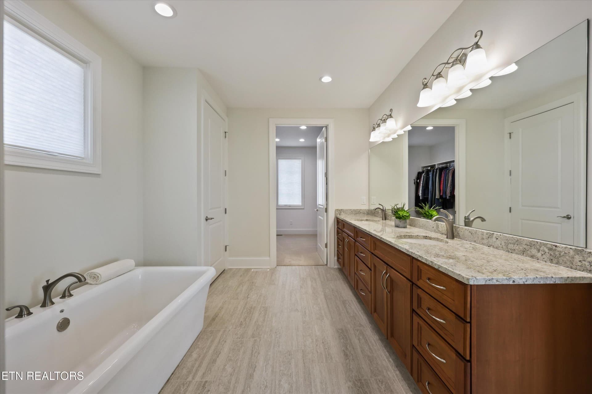 29-3738 Promontory Point50 - 3738 Promontory Point, Louisville, TN 37777