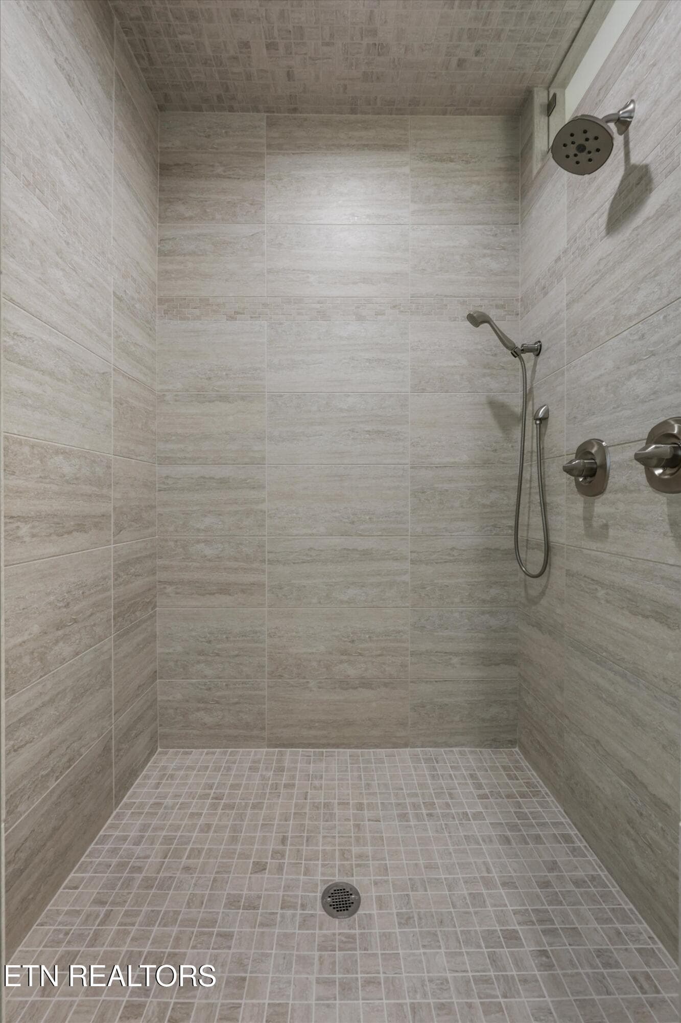 31-3738 Promontory Point52 - 3738 Promontory Point, Louisville, TN 37777