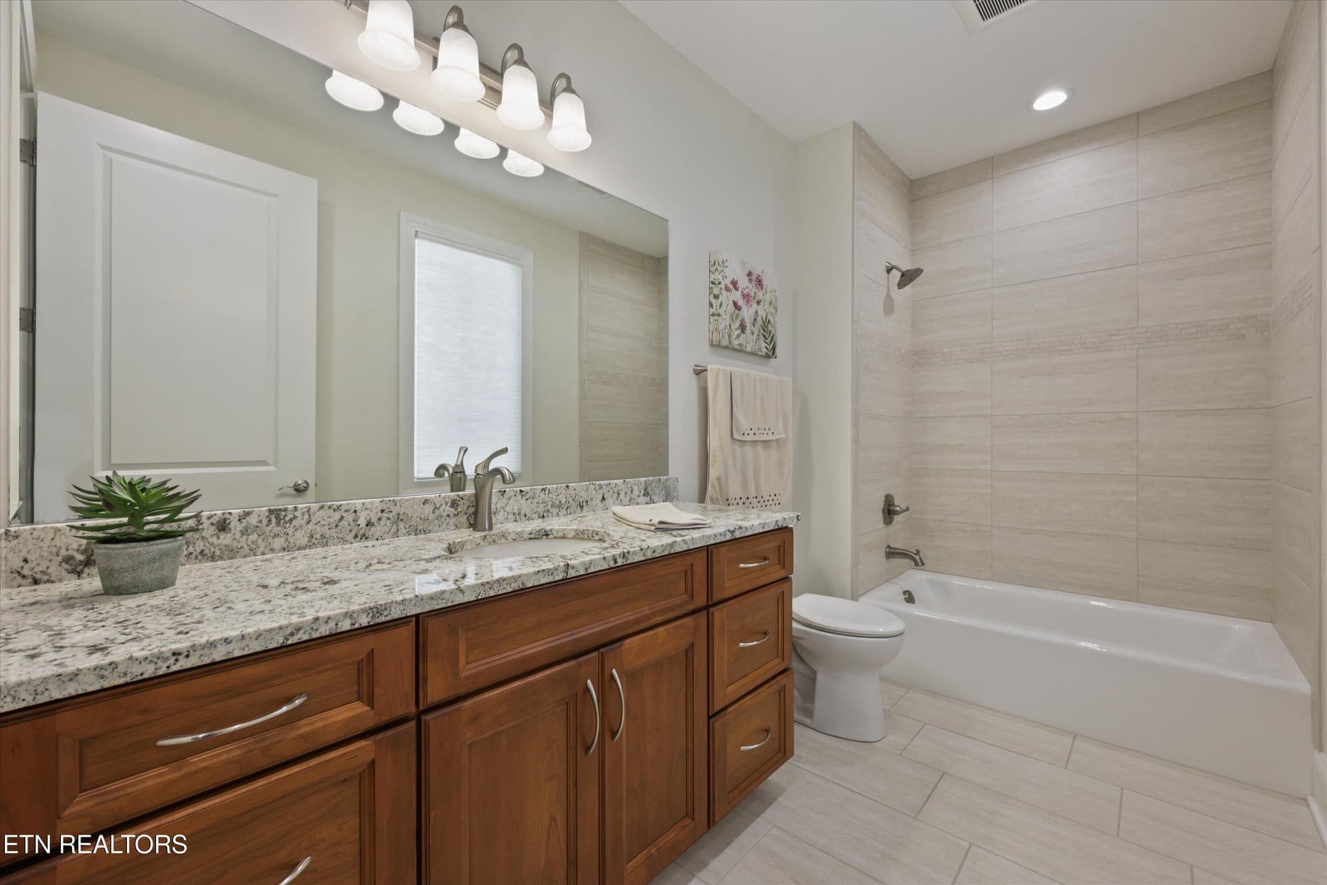 25-3738 Promontory Point44 - 3738 Promontory Point, Louisville, TN 37777