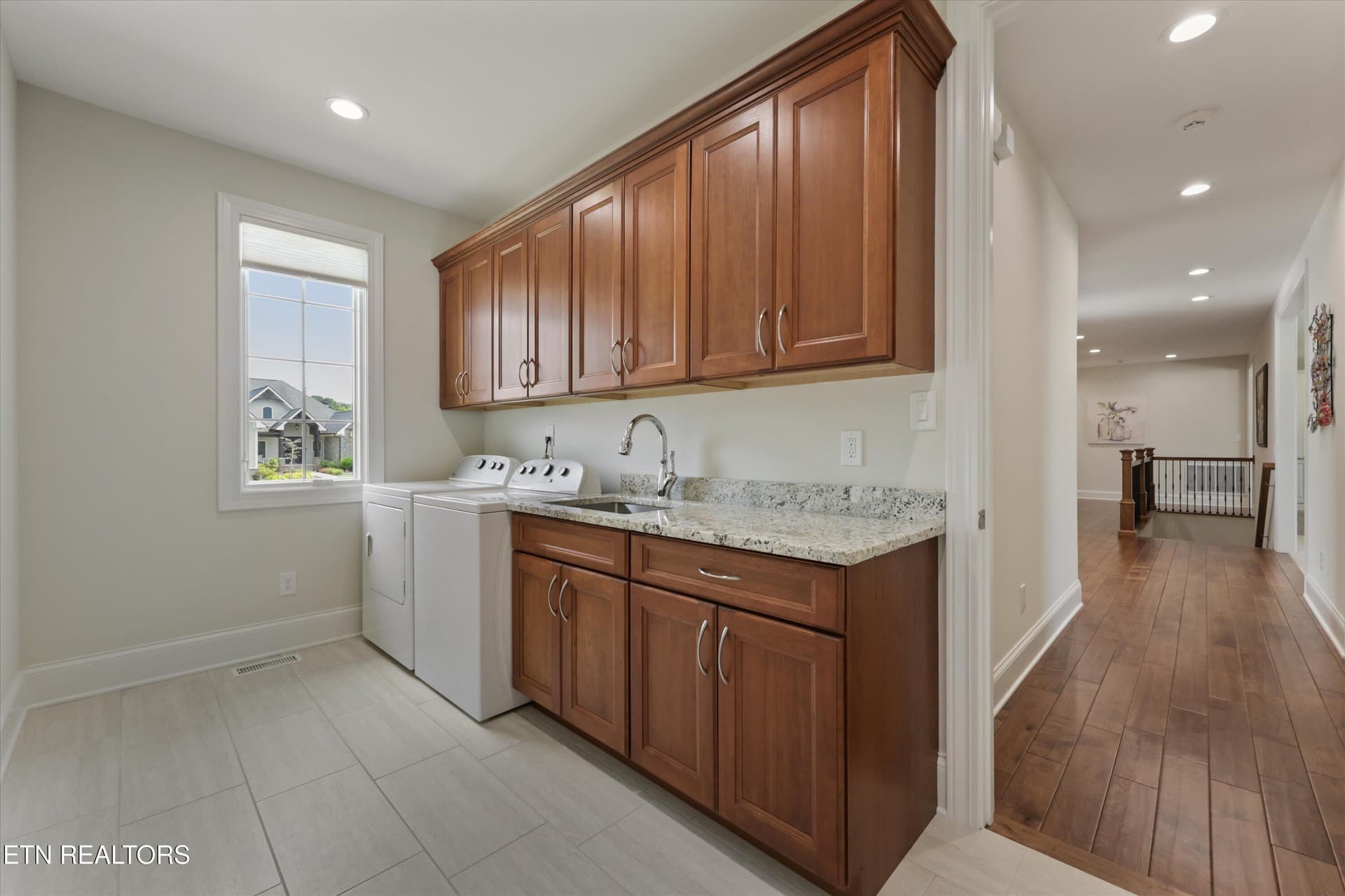 26-3738 Promontory Point46 - 3738 Promontory Point, Louisville, TN 37777