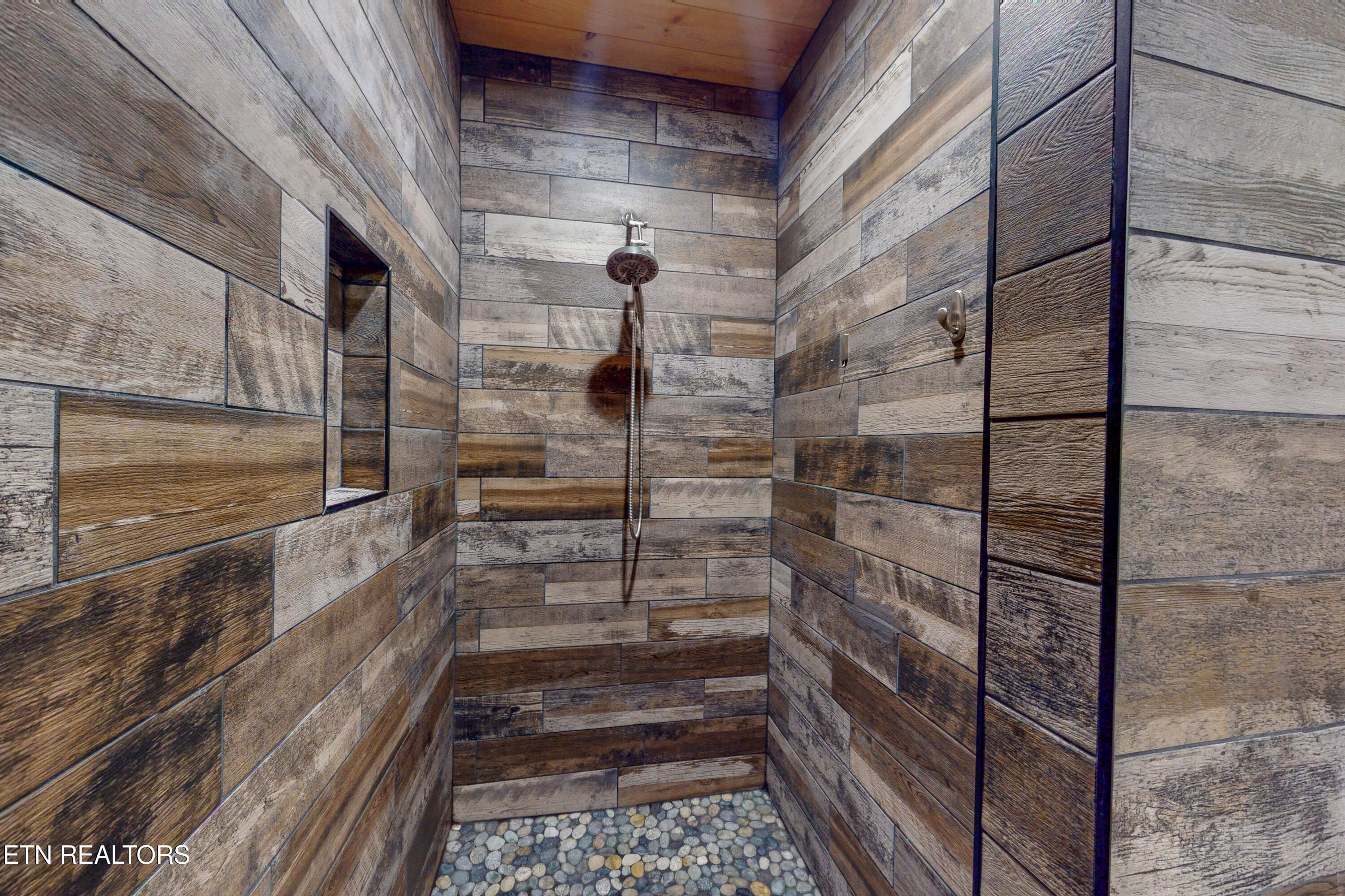50-300-McClure-Dr-08142026_160710 - 300 McClure Rd, Benton, TN 37307