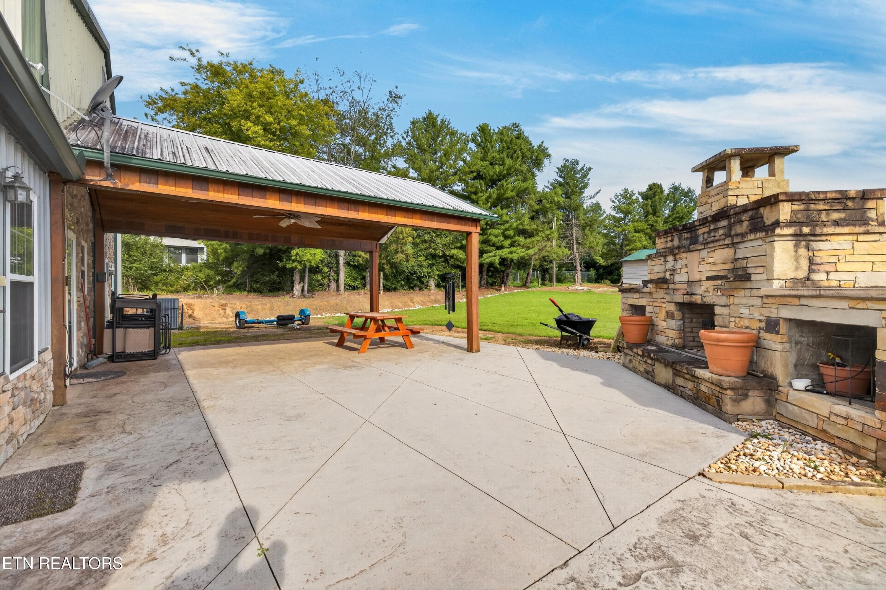 028-428ShraderRoad-Dandridge-TN-37725-SM - 428 Shrader Rd, Dandridge, TN 37725