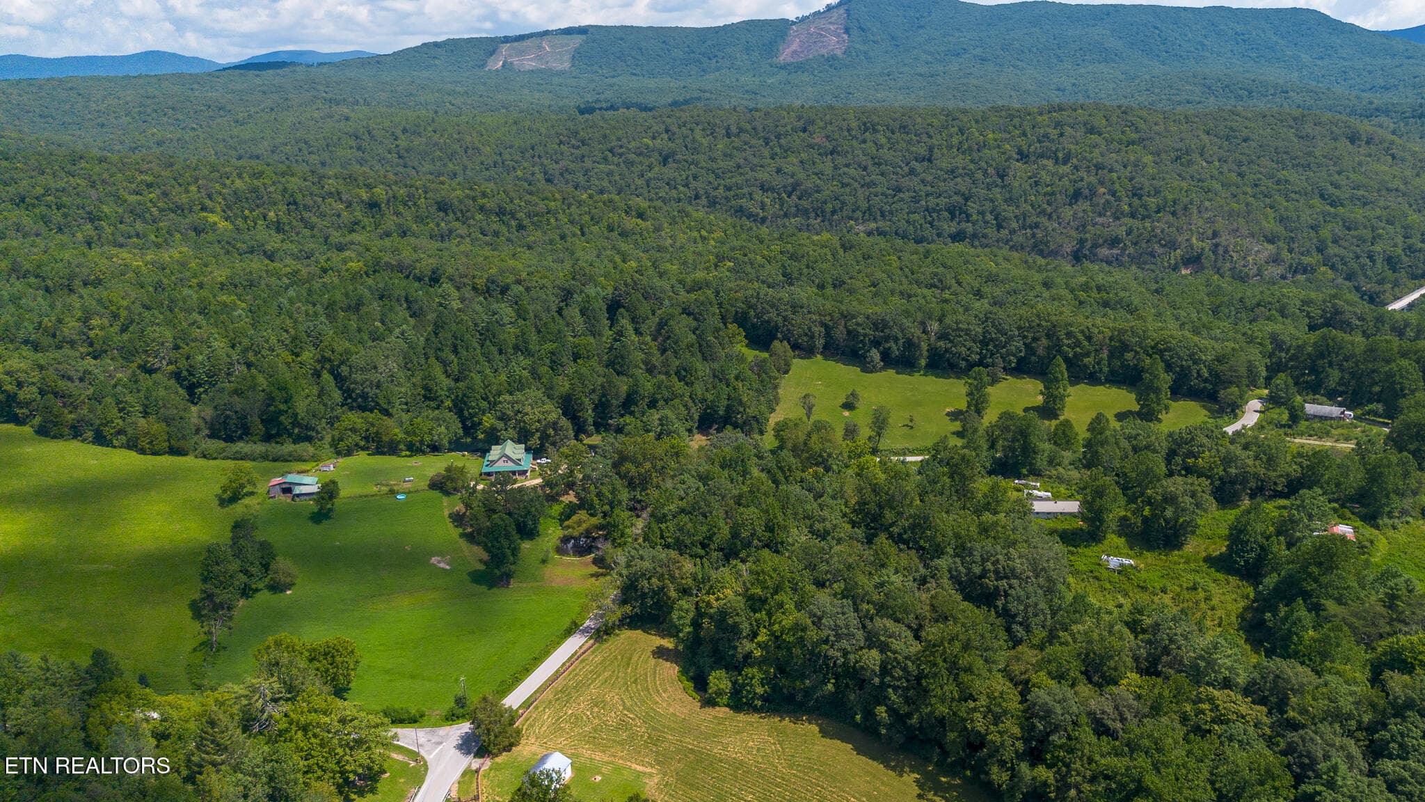 DJI_0256-HDR - 2020 Deermont Rd, Oakdale, TN 37829