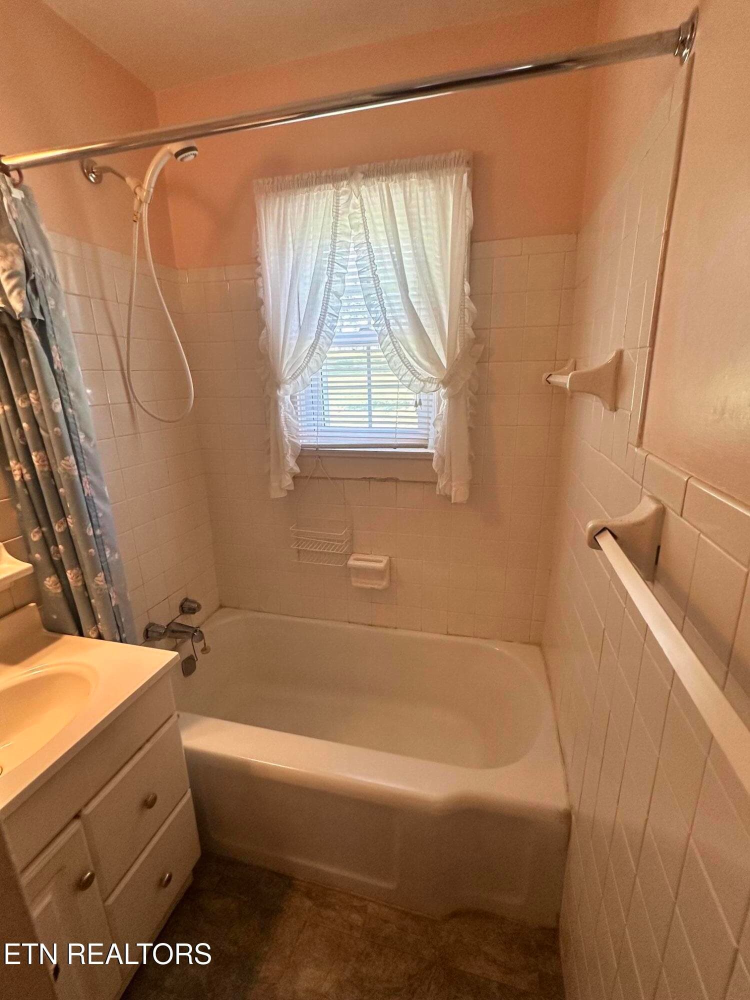 all 5 - 5406 Greencrest Rd, Knoxville, TN 37918, Knoxville