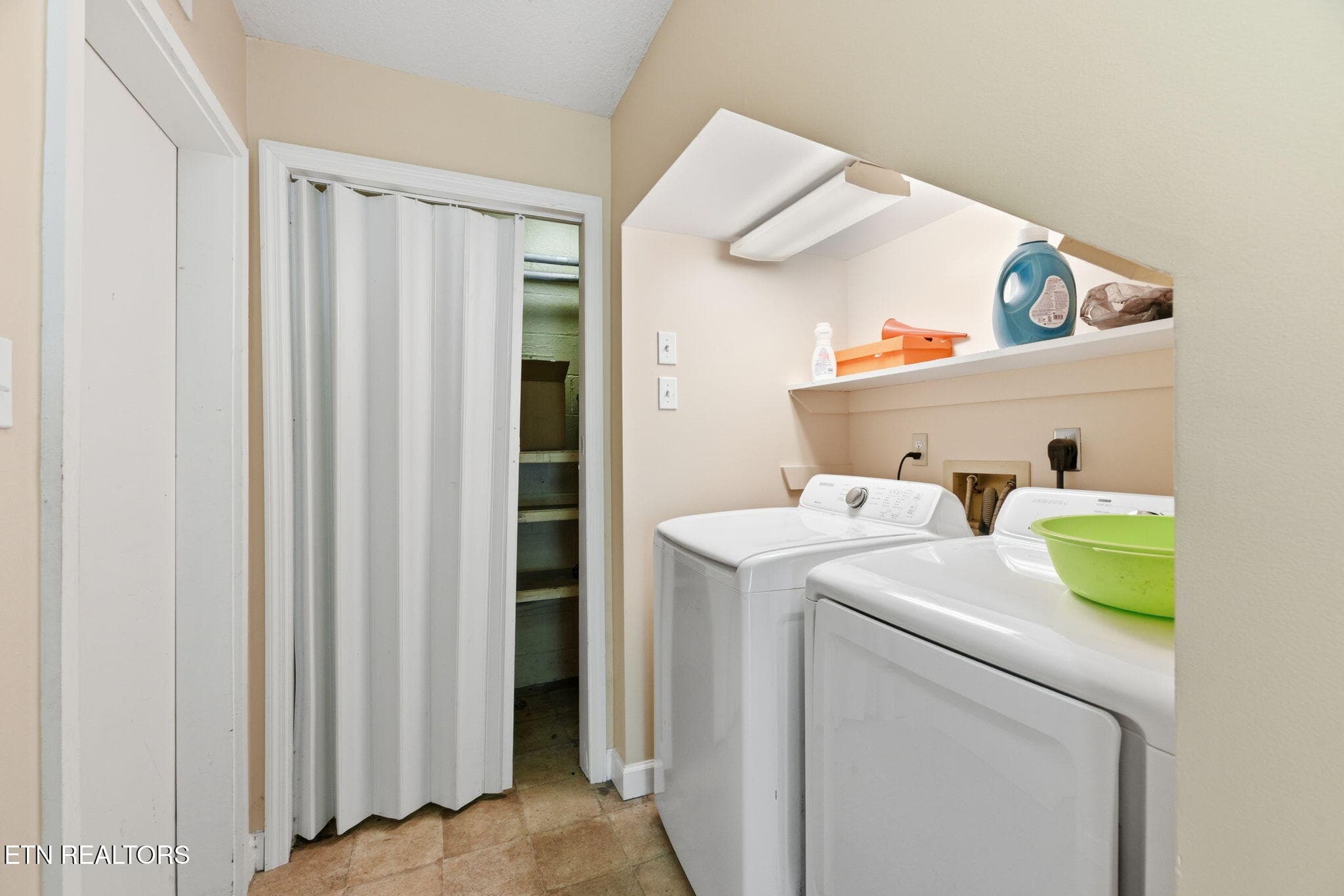 30-web-or-mls-DSC_8020 - 70 Valley Forge Drive, Oak Ridge, TN 37830