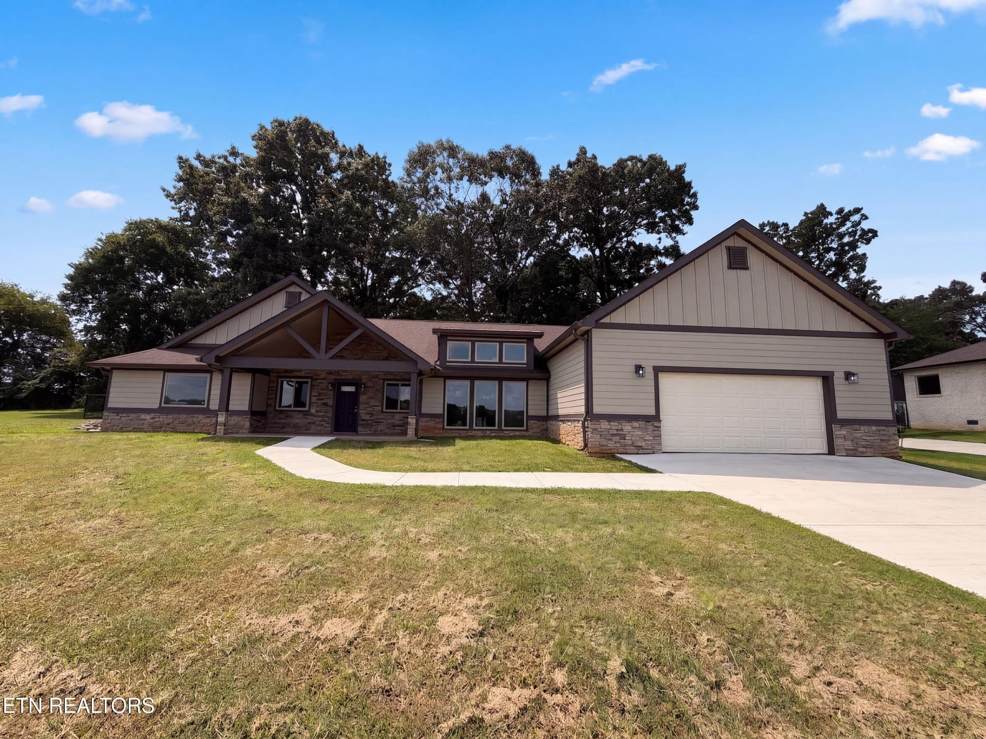 listing_0 - 354 Fairway Drive, Dandridge, TN 37725