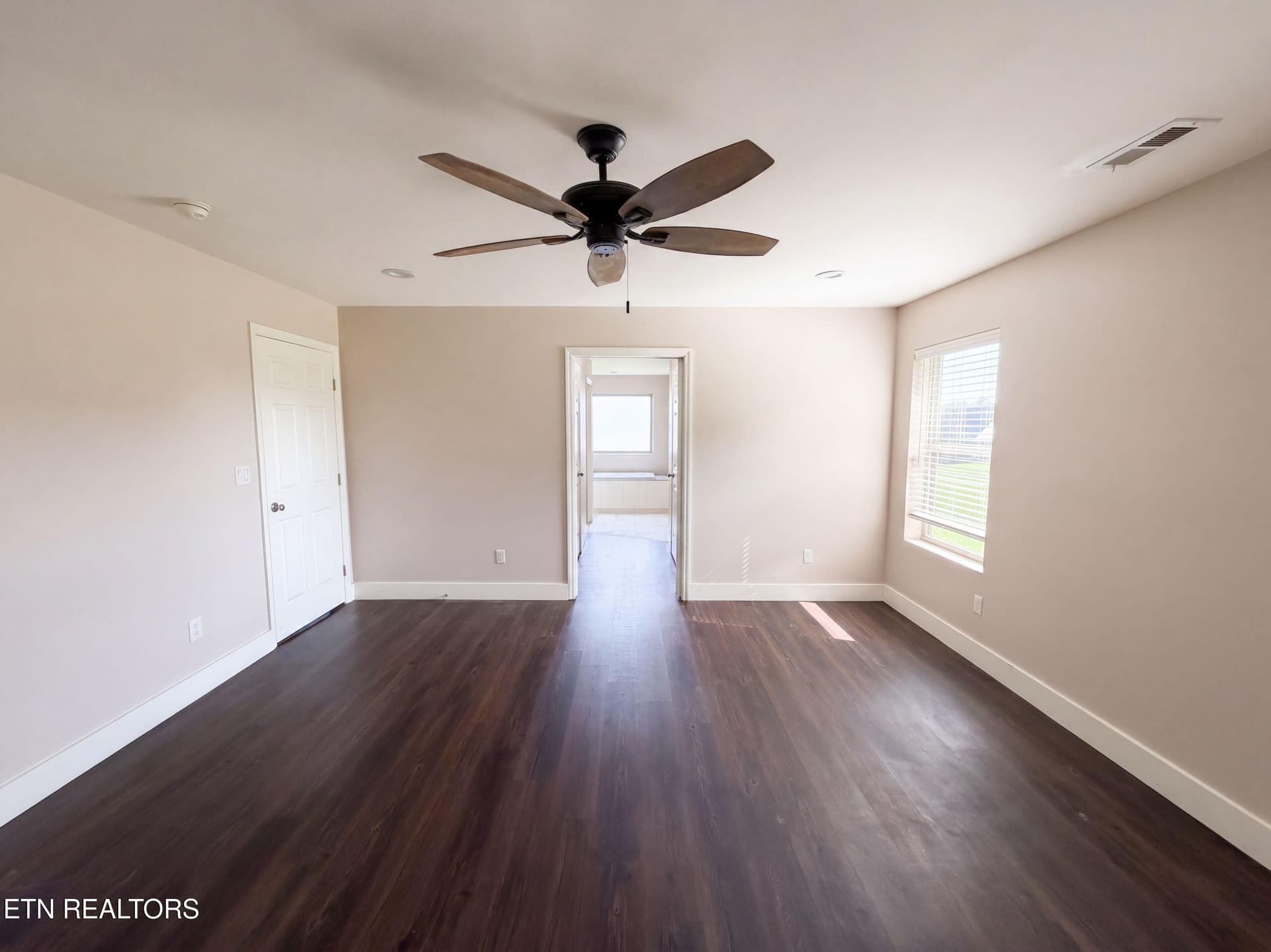 listing_3 - 354 Fairway Drive, Dandridge, TN 37725