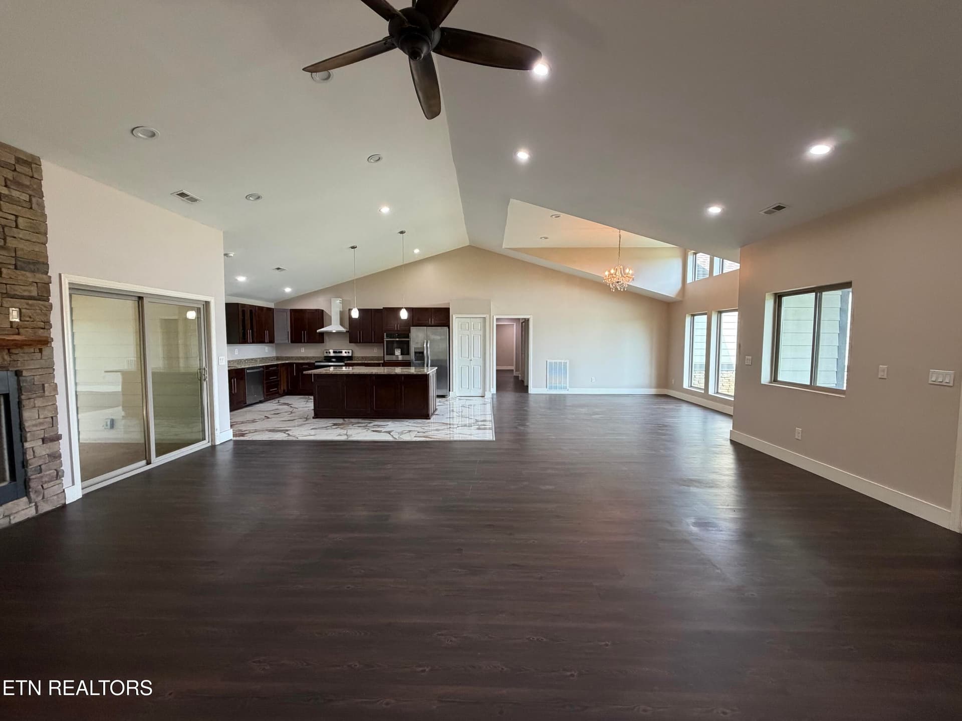 listing_14 - 354 Fairway Drive, Dandridge, TN 37725