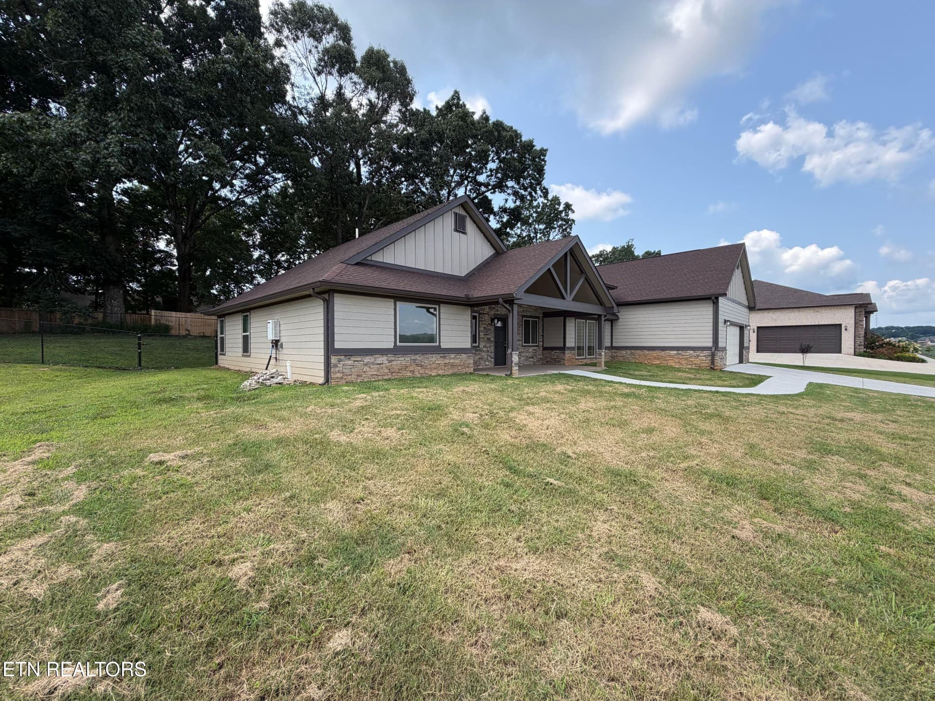 listing_26 - 354 Fairway Drive, Dandridge, TN 37725