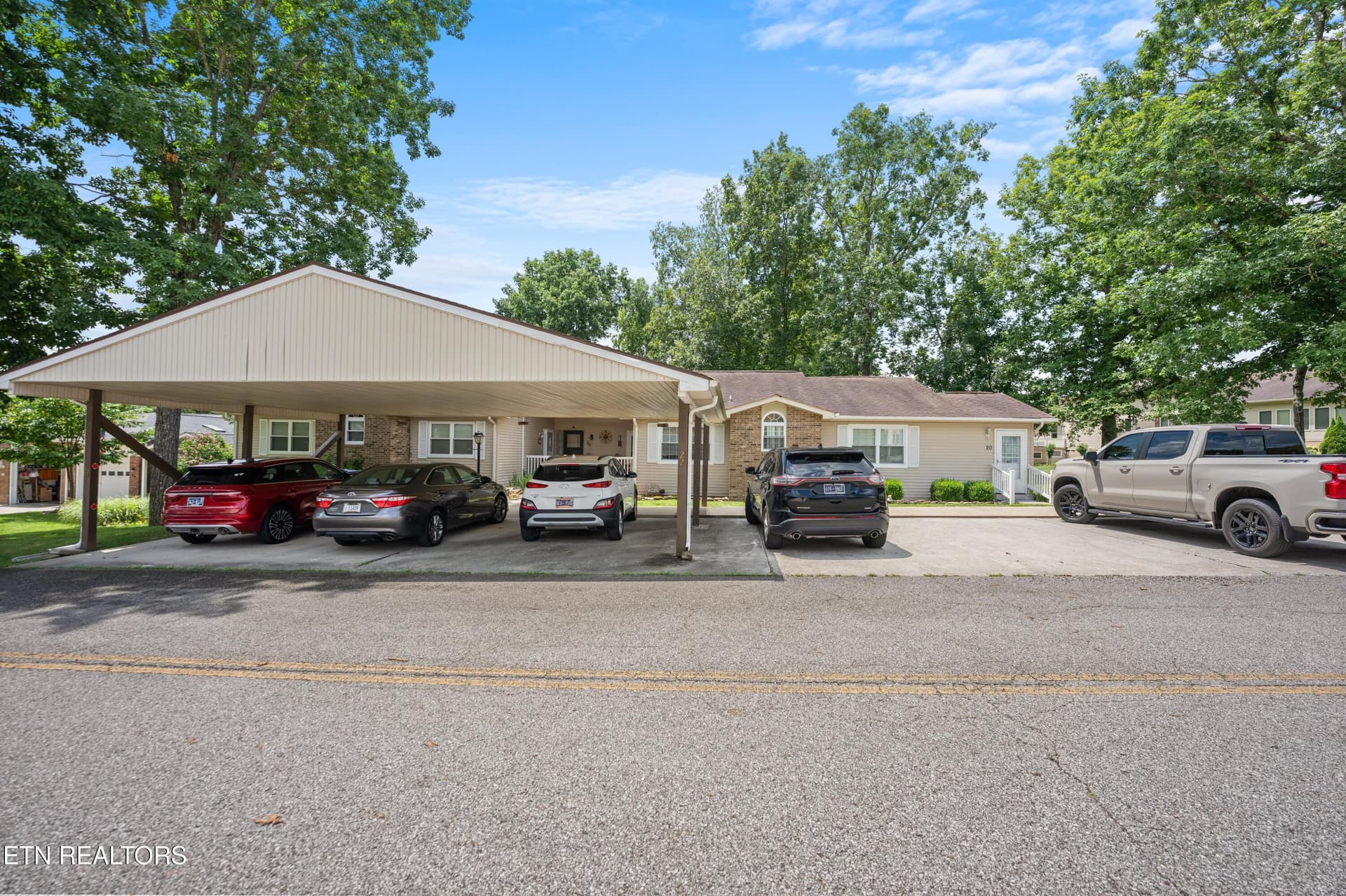Front View - 20 Hickory Hollow Circle, Crossville, TN 38555