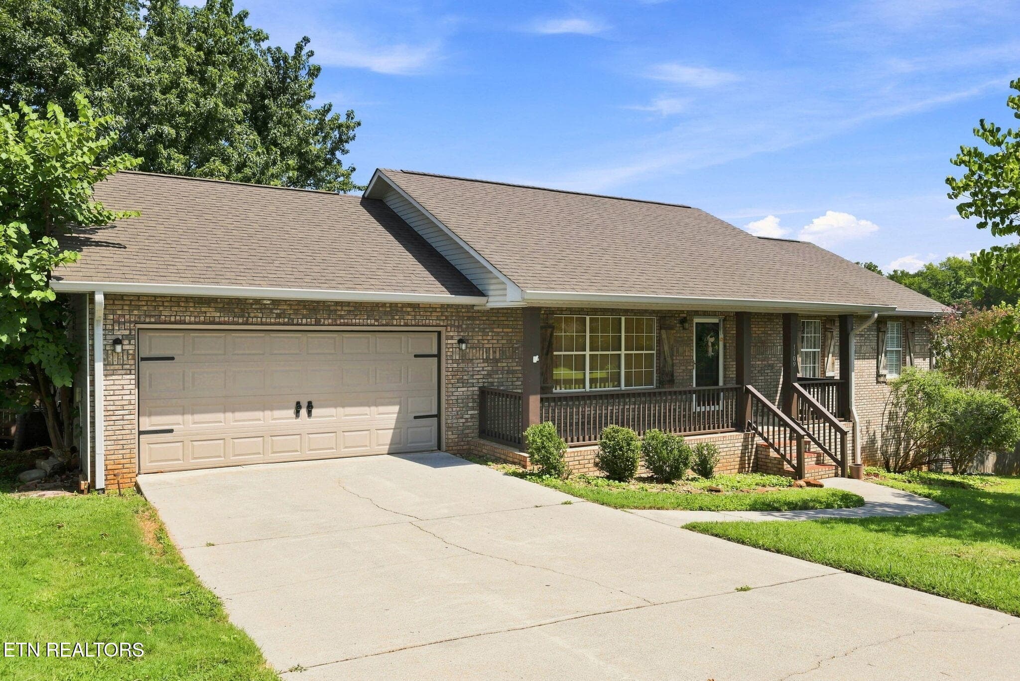 1109 Willow Creek Circle, Maryville, TN 37804