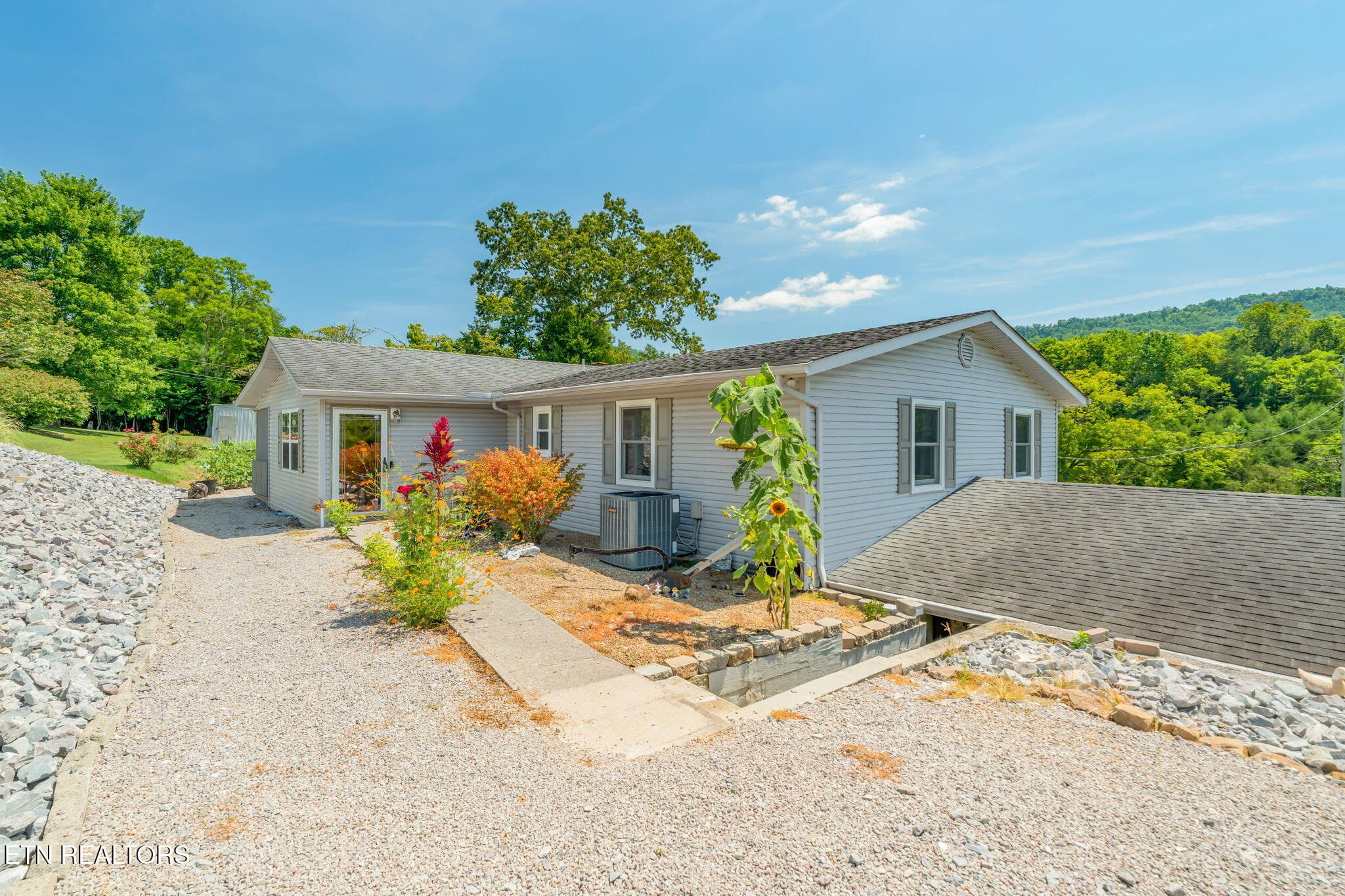 6-web-or-mls-3091 Dutch Valley Road-45 - 3091 Dutch Valley Rd, Washburn, TN 37888, Washburn