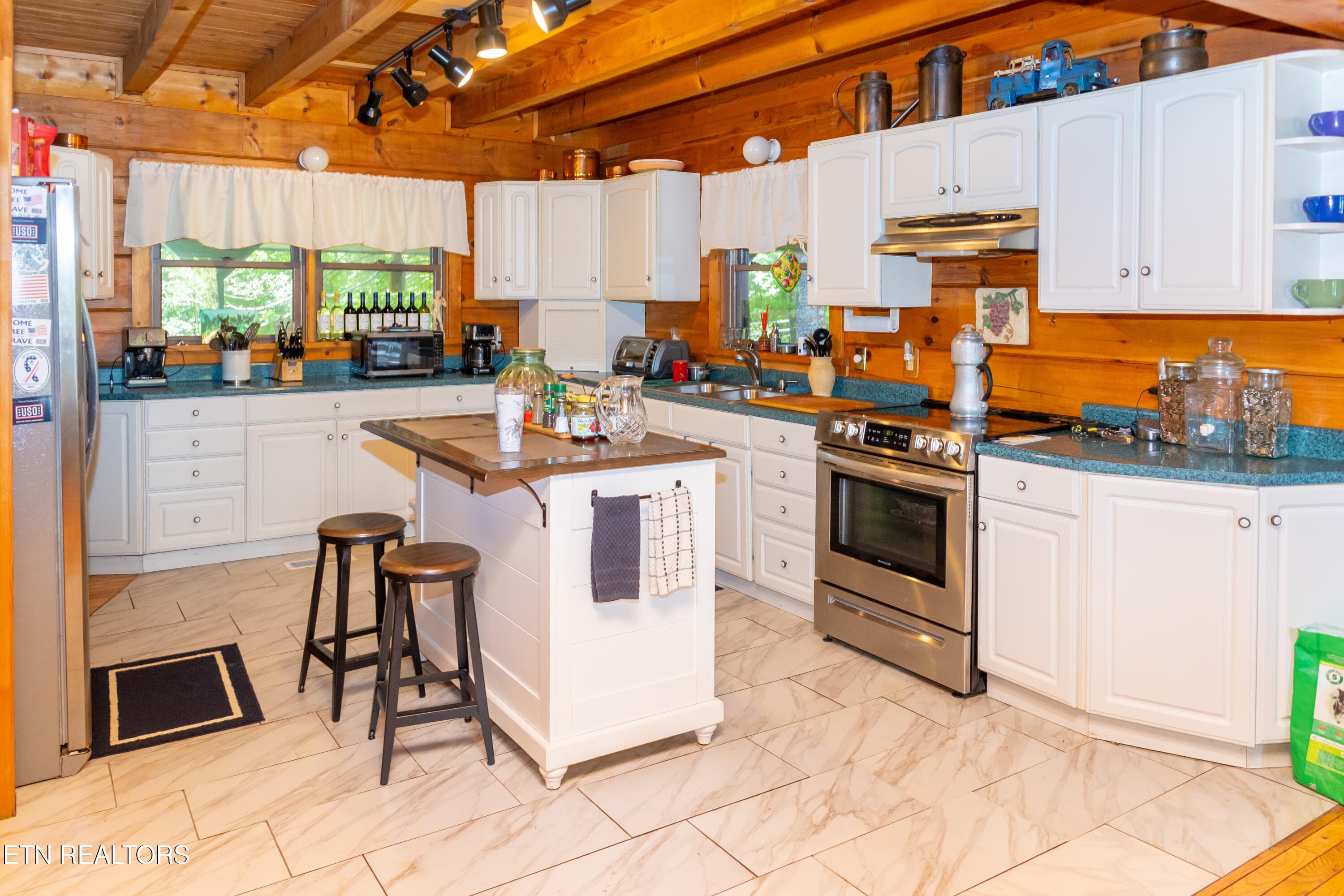 Untitled-3 - 440 Deer Path Lane, Gatlinburg, TN 37738, Gatlinburg