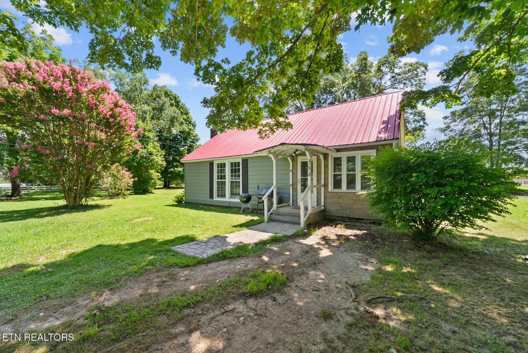 DSC09461 - 384 Woodlee St, Spencer, TN 38585
