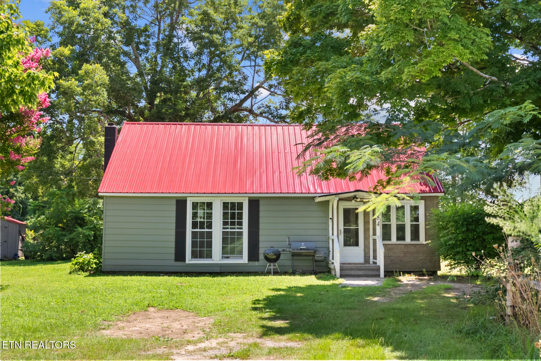 DSC09500 - 384 Woodlee St, Spencer, TN 38585