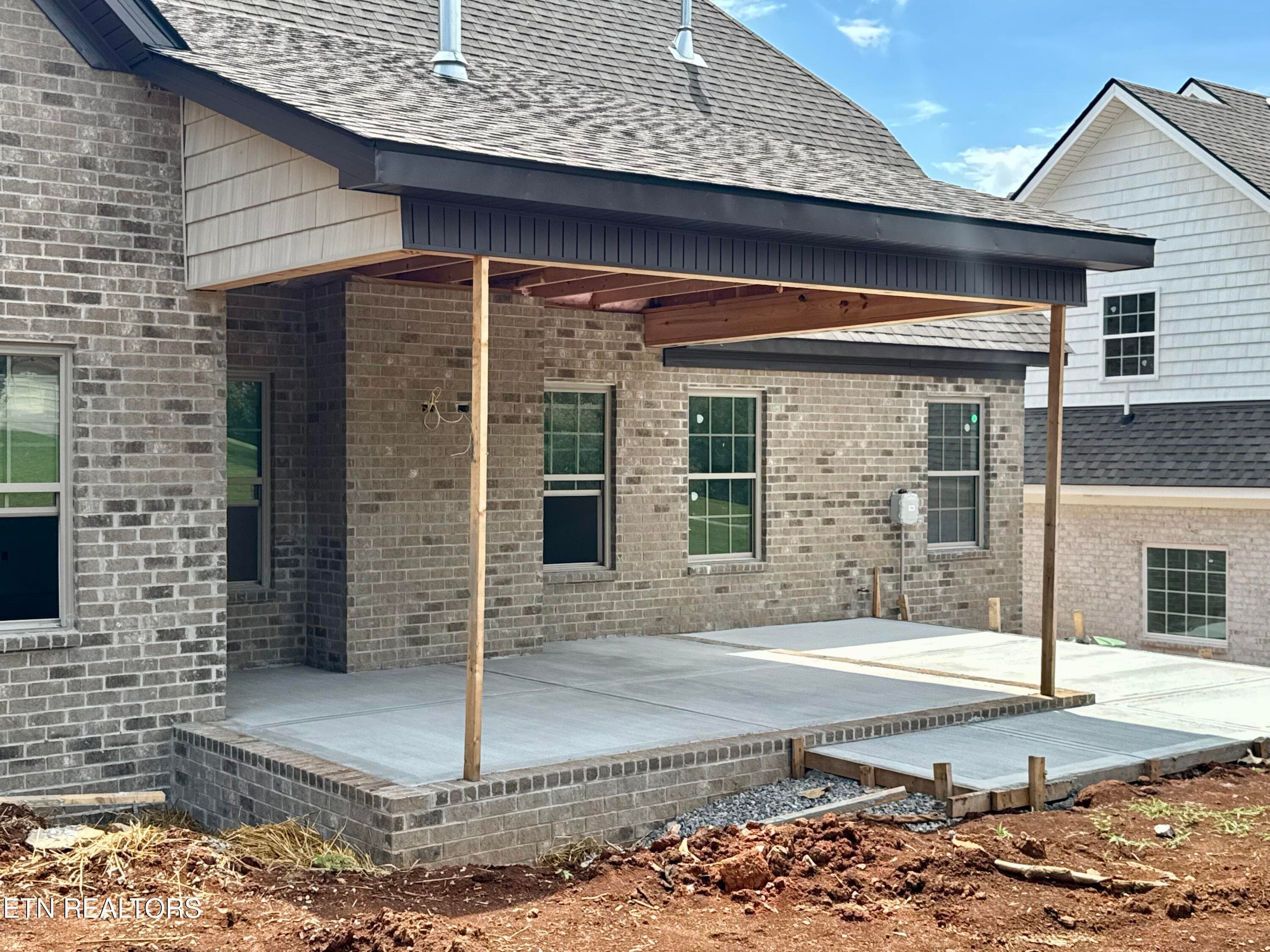 Covered Patio - 8861 Dancing Bear Lane, Knoxville, TN 37923, Knoxville