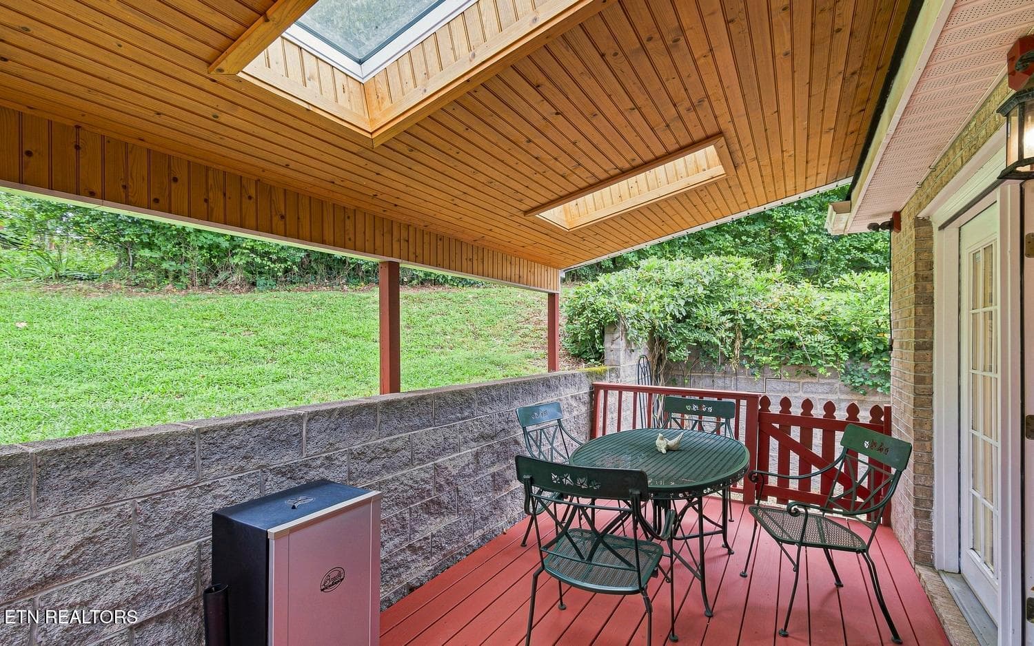Back Porch w/ Skylights - 1211 Rockley Rd, Knoxville, TN 37932
