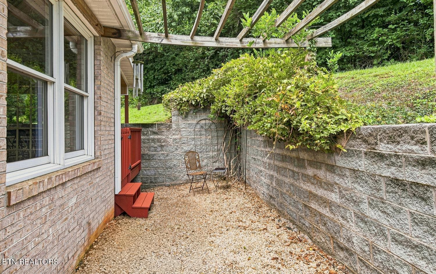 Secret Garden Area - 1211 Rockley Rd, Knoxville, TN 37932