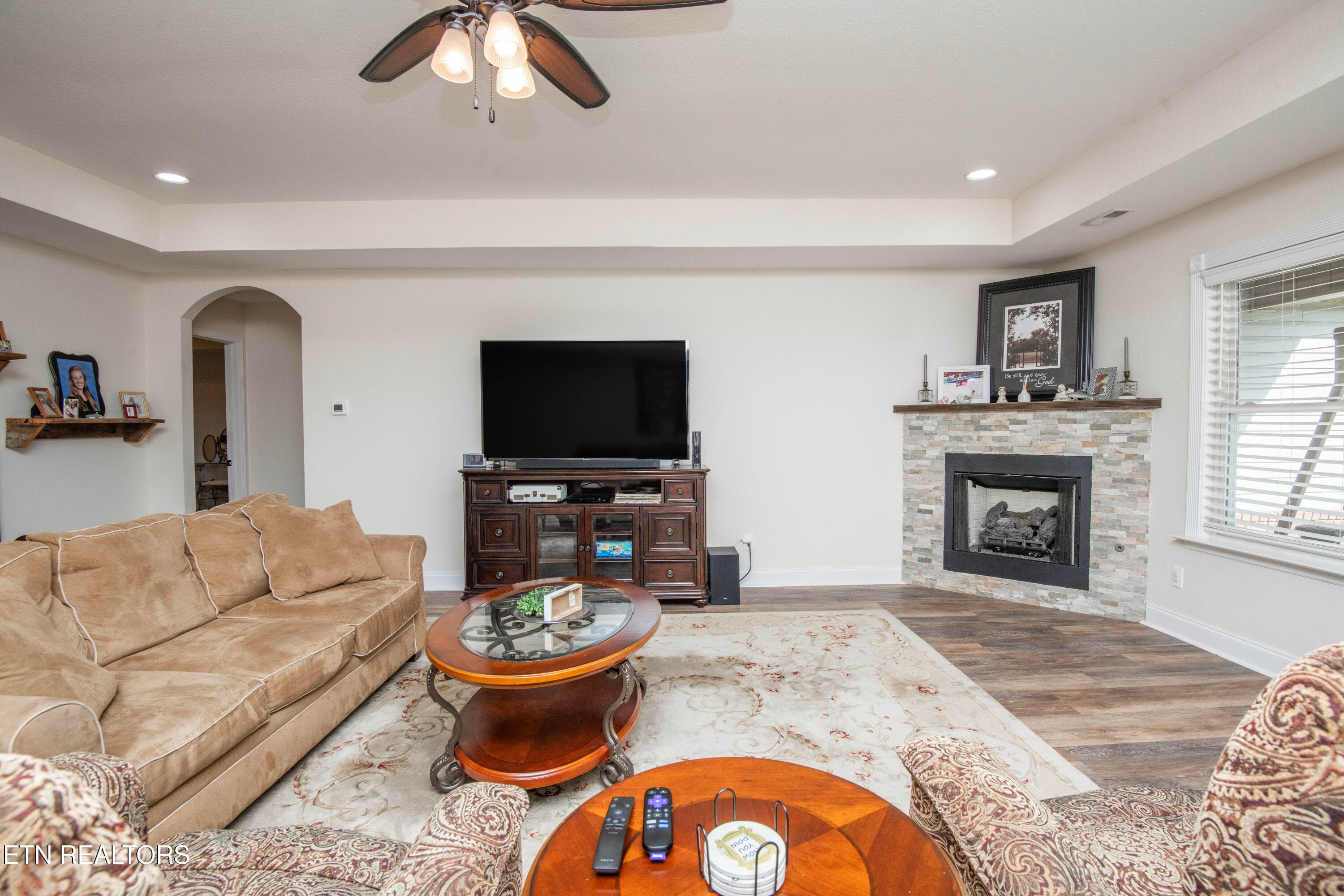 living 2 - 1125 Walker Rd, Maryville, TN 37801