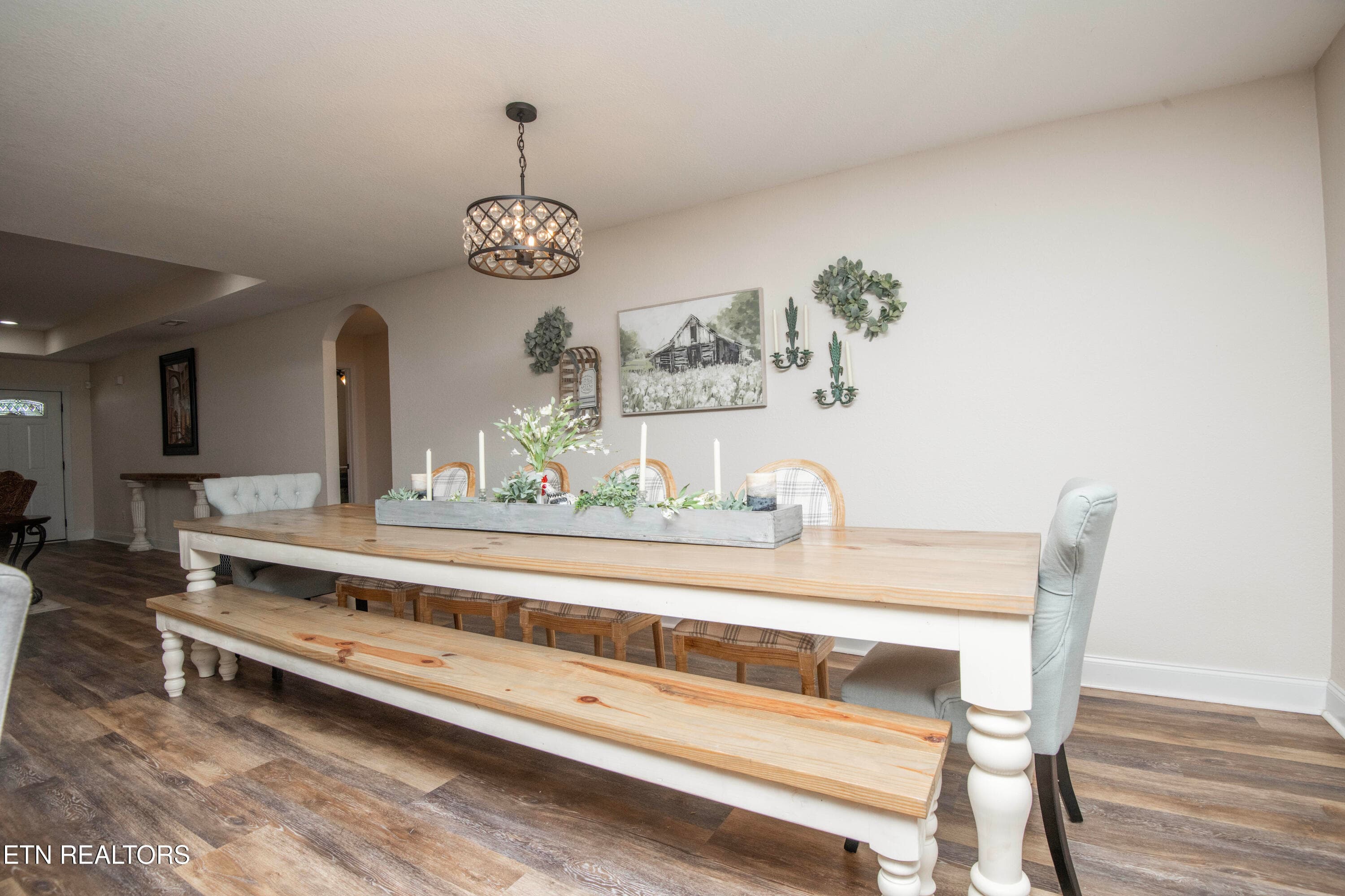 dining - 1125 Walker Rd, Maryville, TN 37801