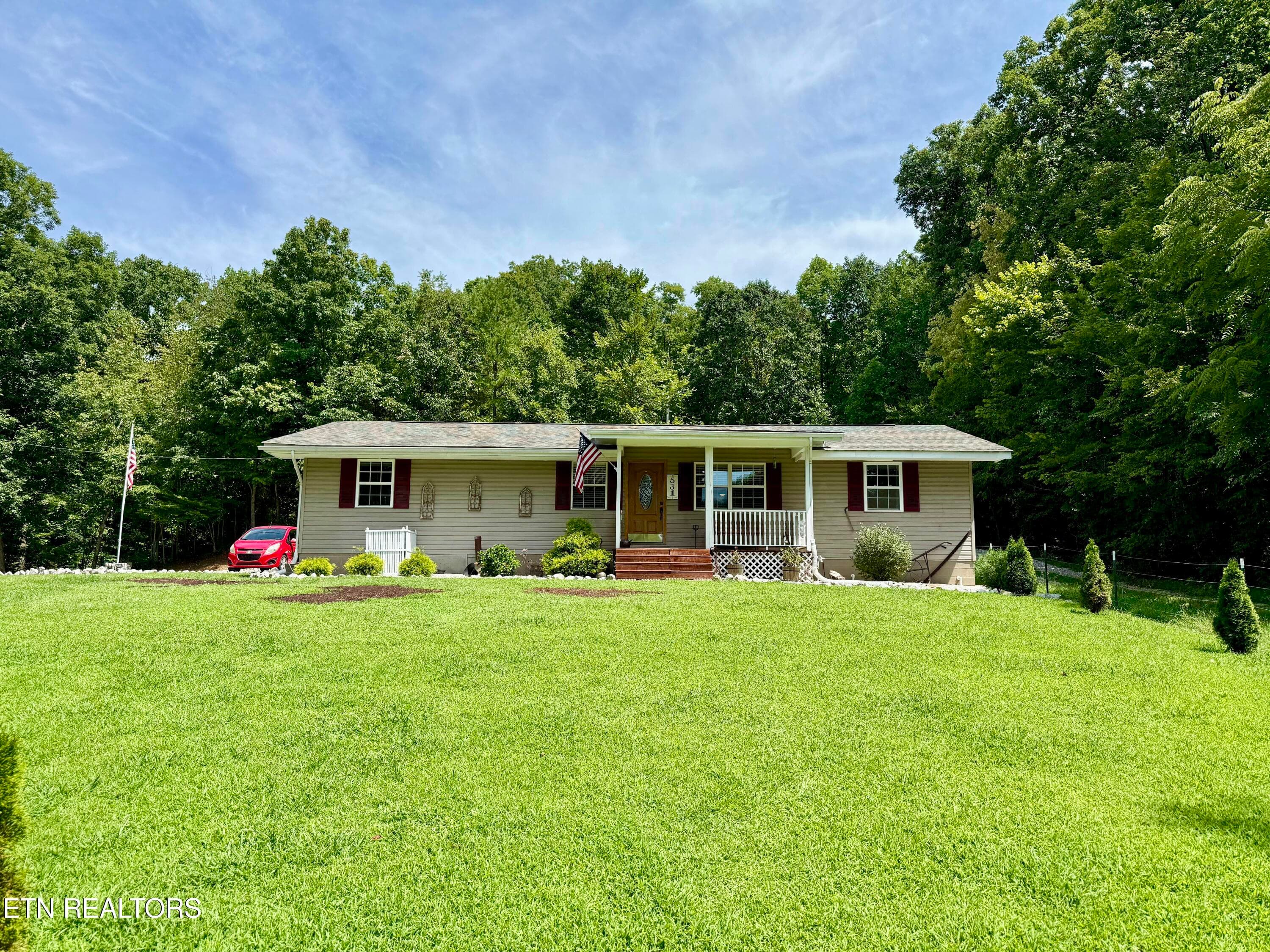 531 Winona Rd, Huntsville, TN 37756