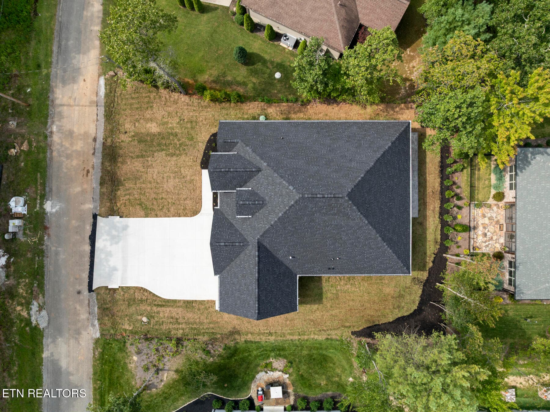 DJI_20260820152243_0243_D - 118 Hedgewood Point, Crossville, TN 38558