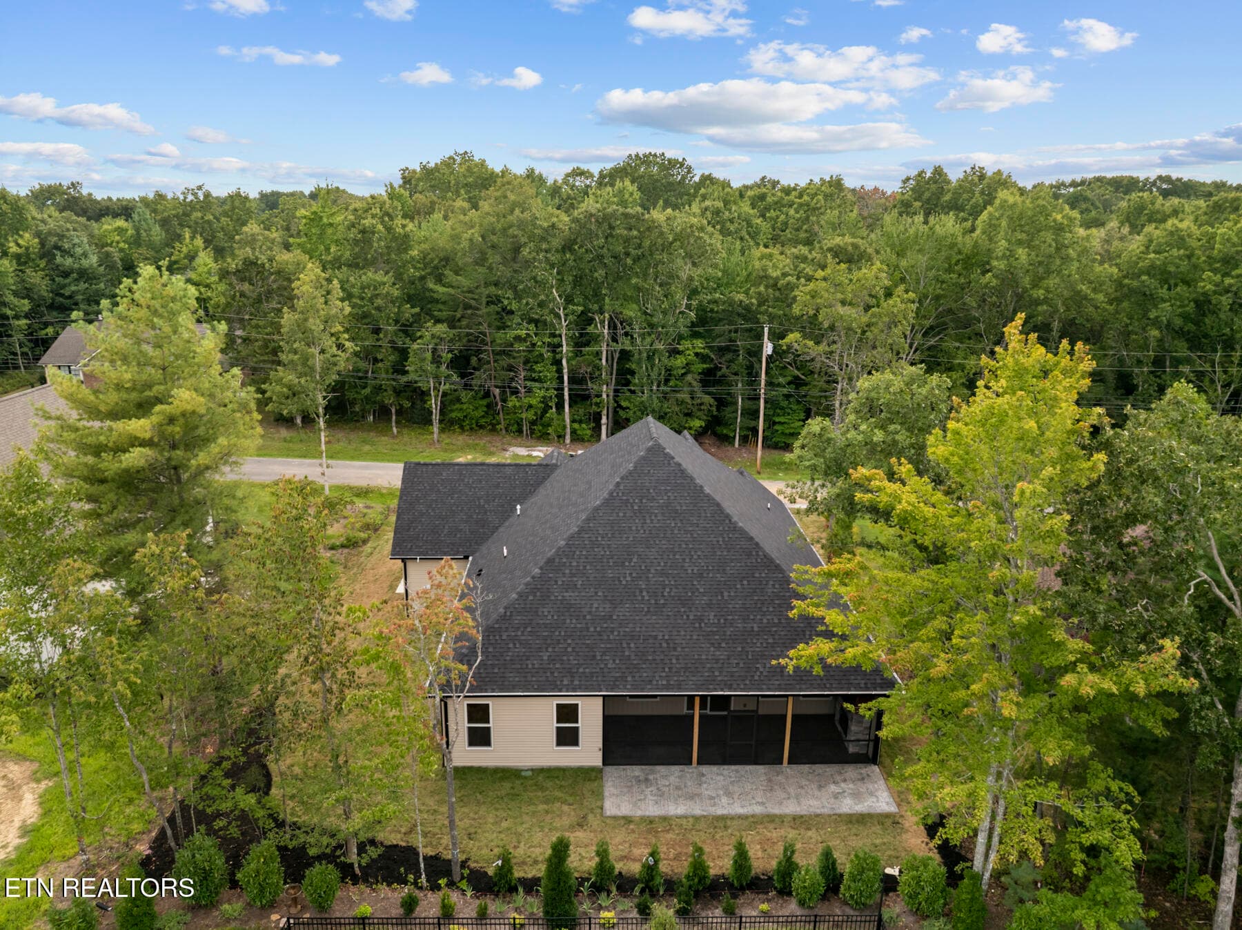 DJI_20260820153226_0269_D - 118 Hedgewood Point, Crossville, TN 38558