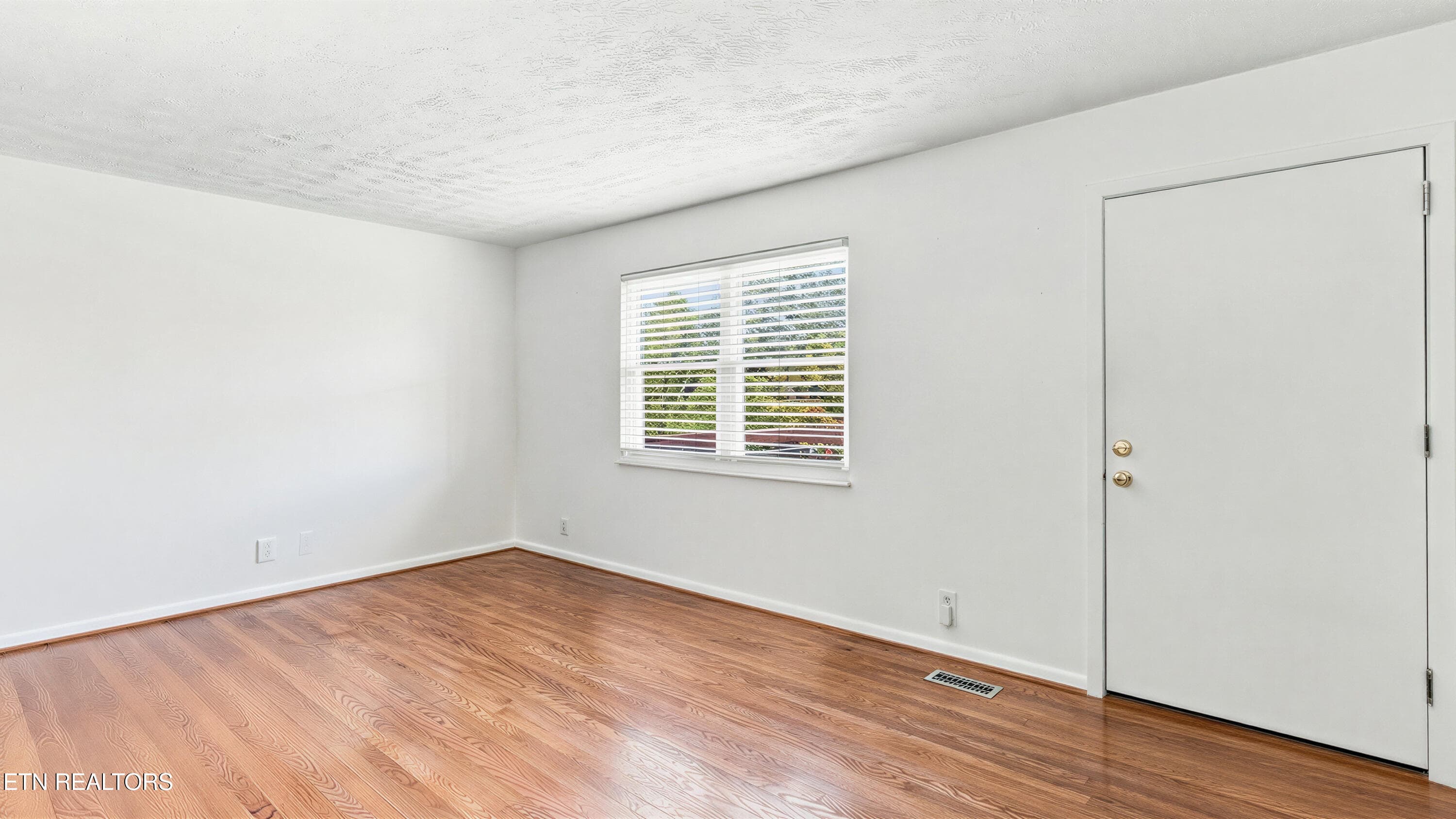 round-09 - 2317 Roundtree Rd, Knoxville, TN 37923