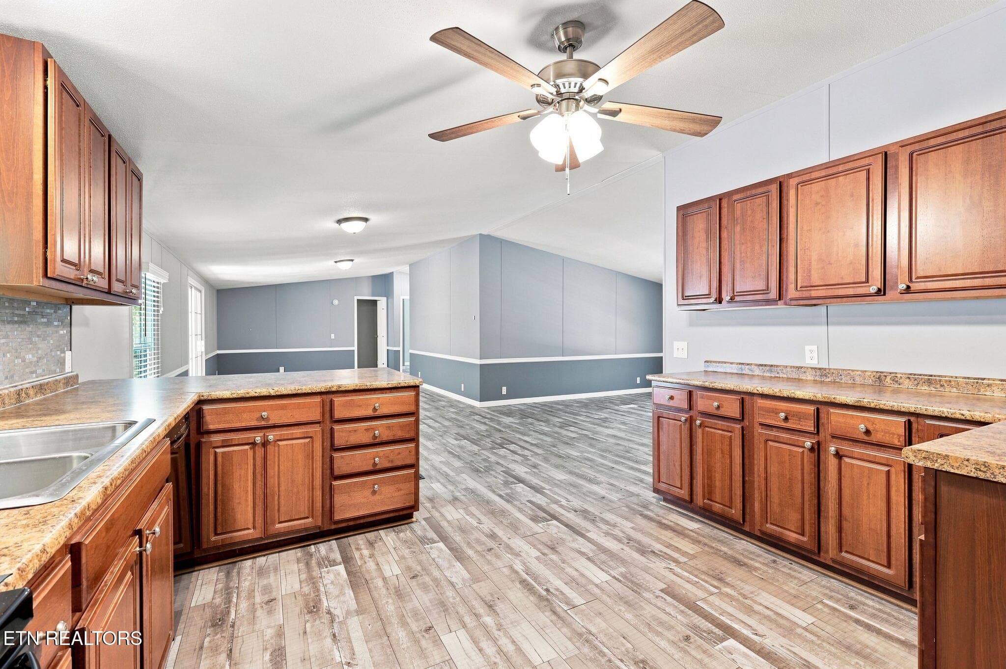 43-web-or-mls-3F1A0108 - 8111 Pickens Gap Rd, Knoxville, TN 37920