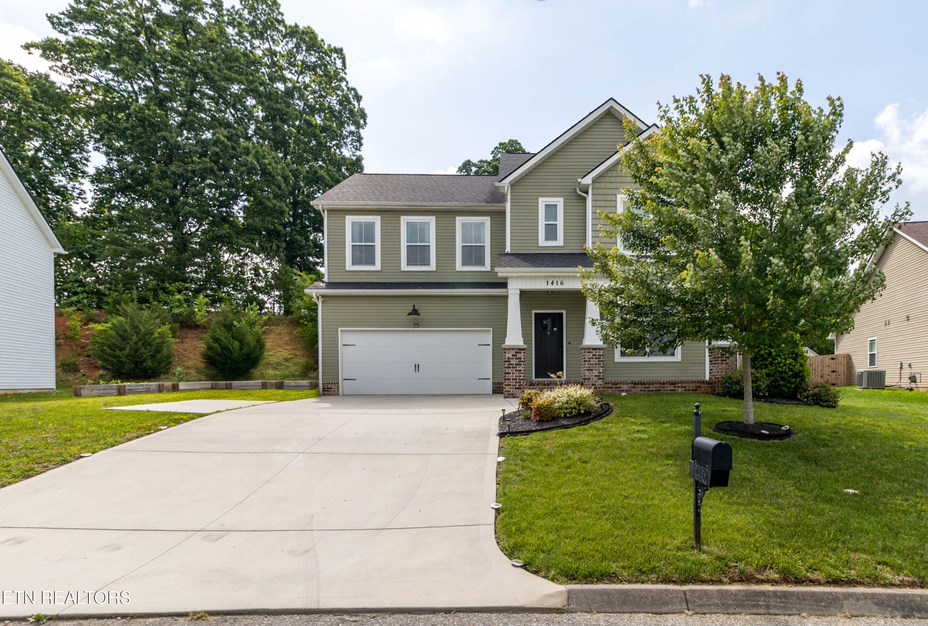 1U6A1726-Edit - 1416 Madison Oaks Rd, Knoxville, TN 37924, Knoxville