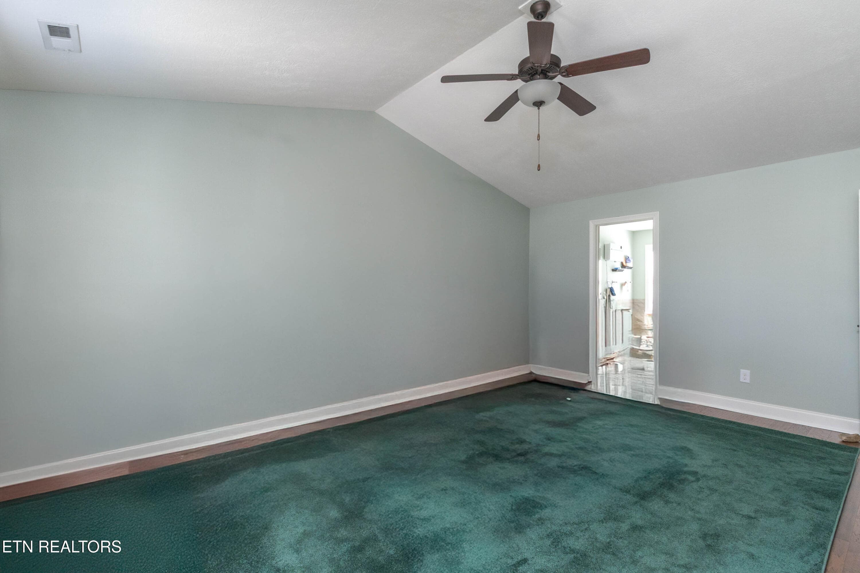 1U6A1704-Edit - 1416 Madison Oaks Rd, Knoxville, TN 37924, Knoxville