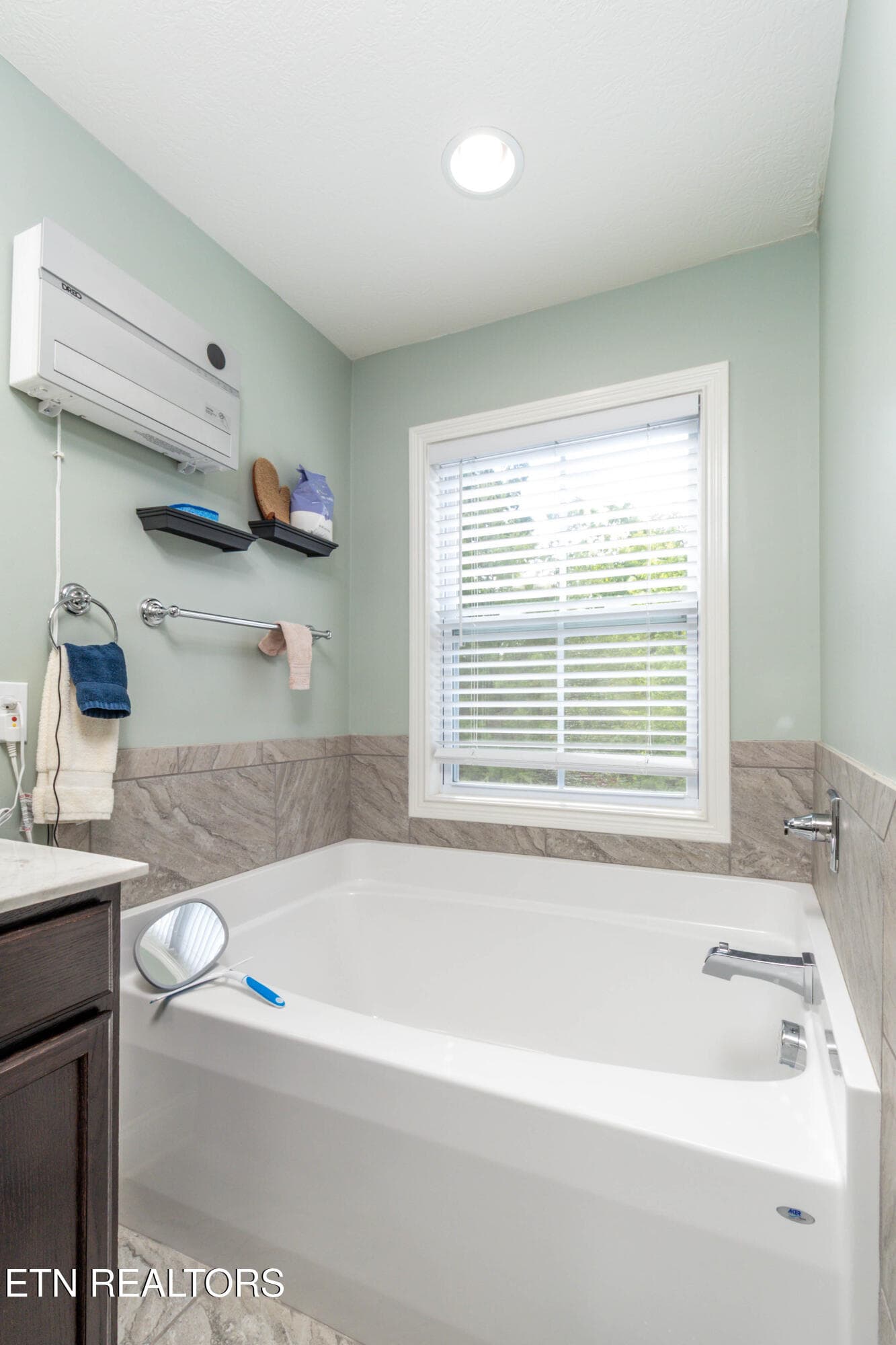1U6A1716 - 1416 Madison Oaks Rd, Knoxville, TN 37924, Knoxville