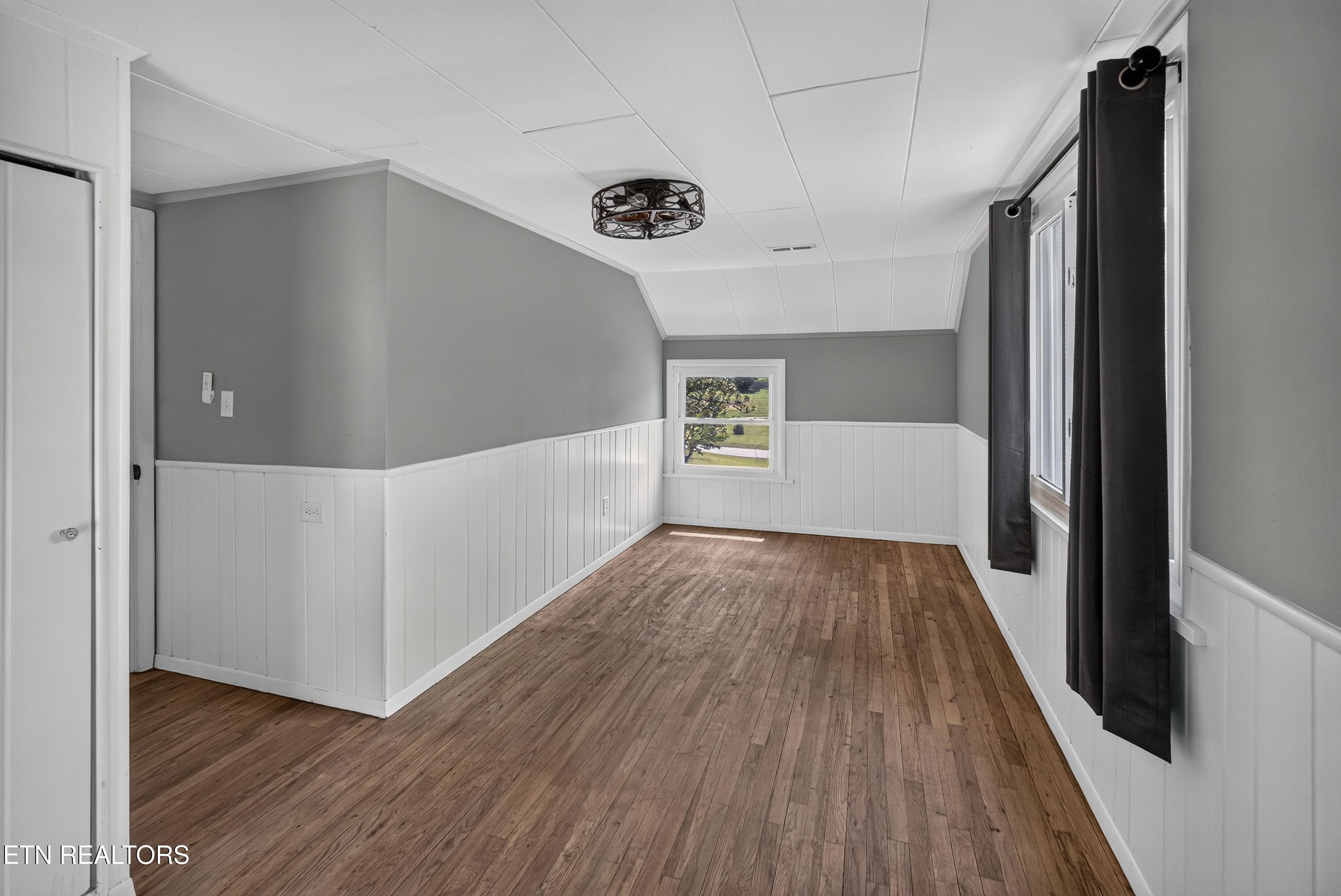 L40A7716 - 44 W Norris Rd, Norris, TN 37828