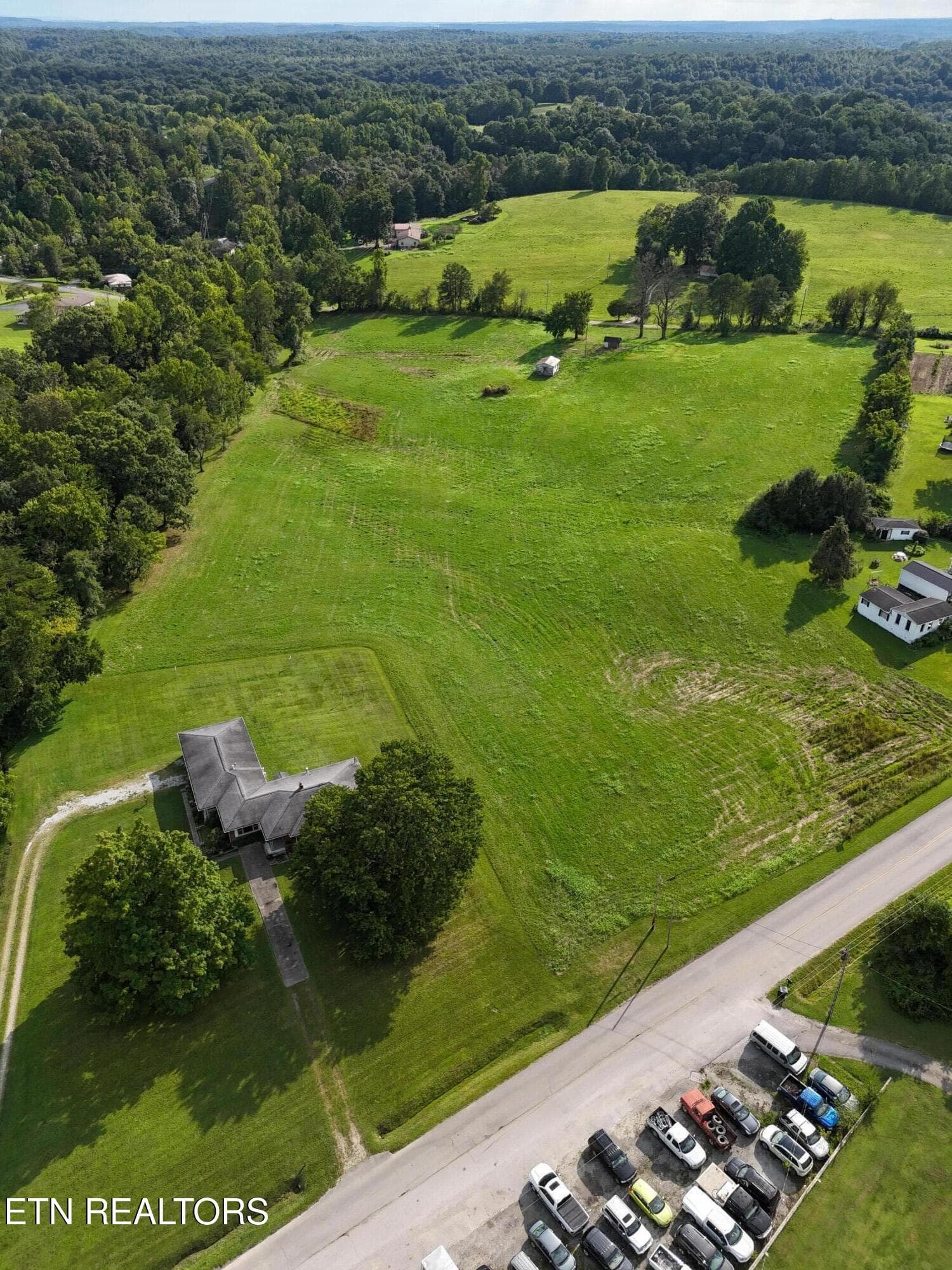 77 - 195 Old Highway 27, Robbins, TN 37852