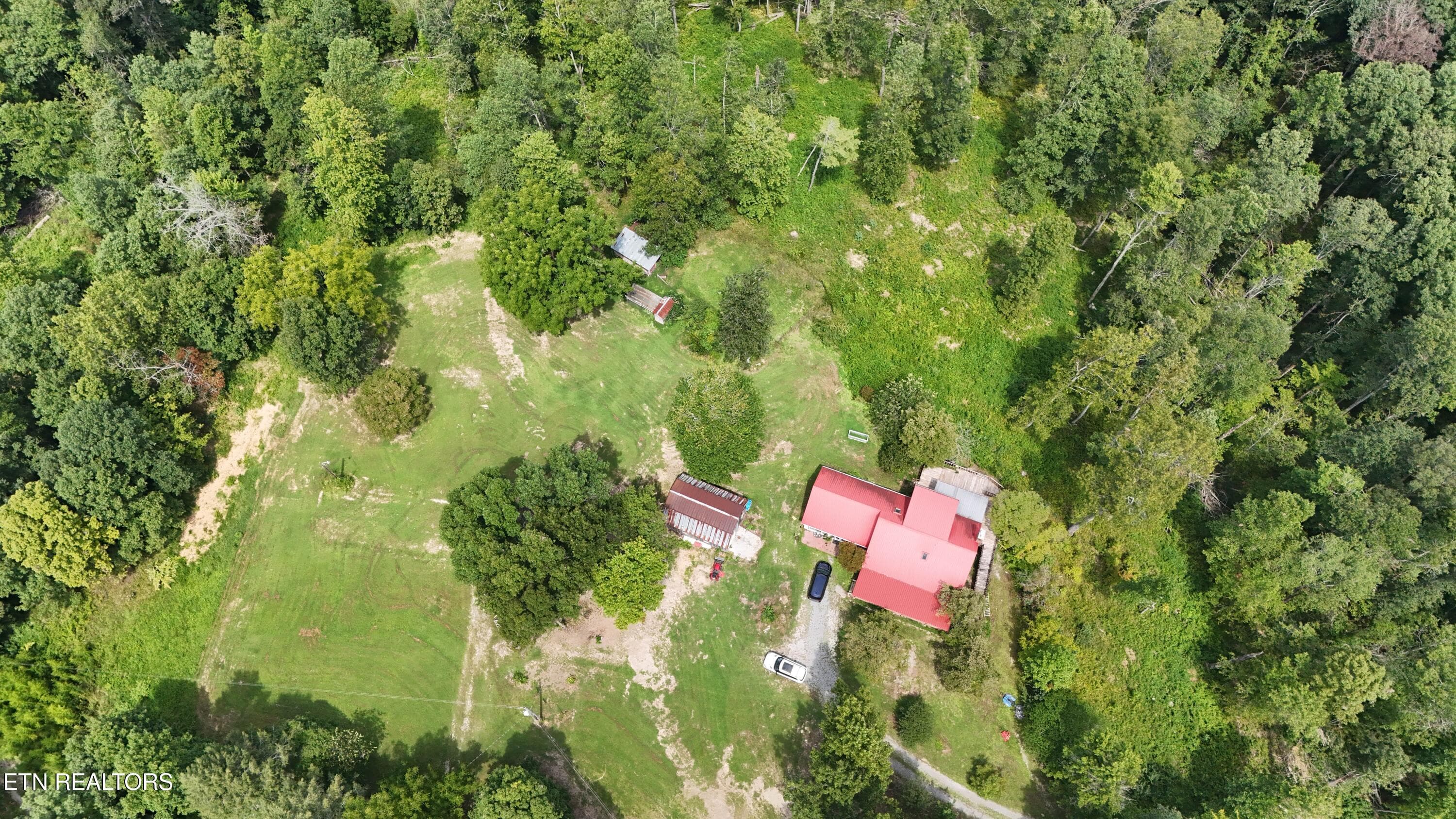 130 - 141 Central Ave, Robbins, TN 37852